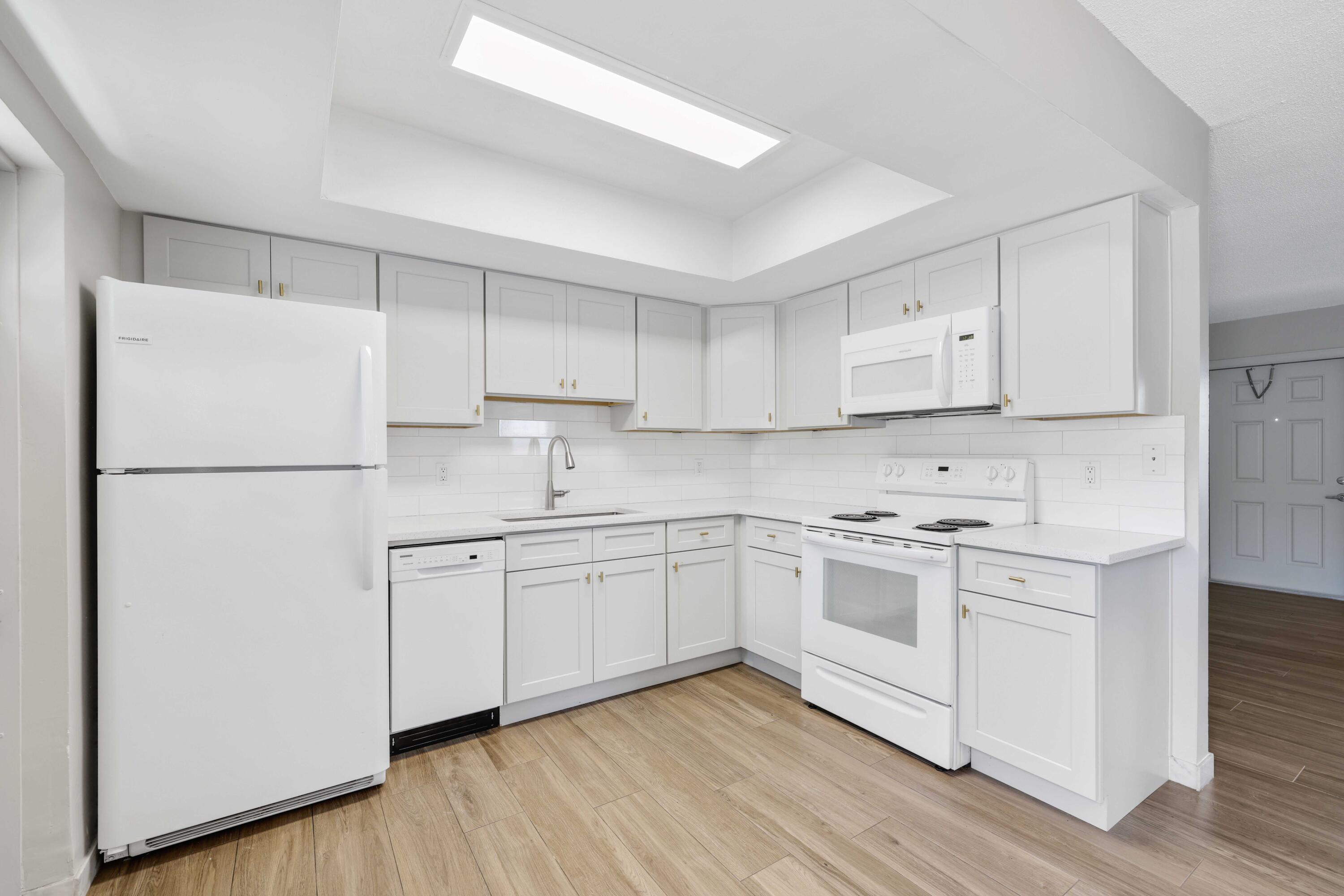 420 NE 11th Avenue 1-2