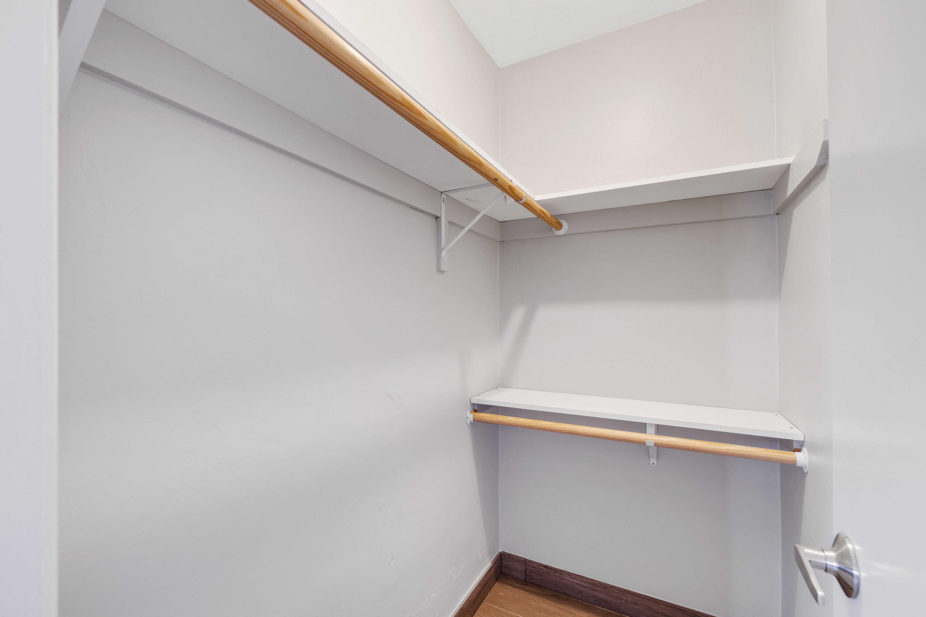420 NE 11th Avenue 1-2