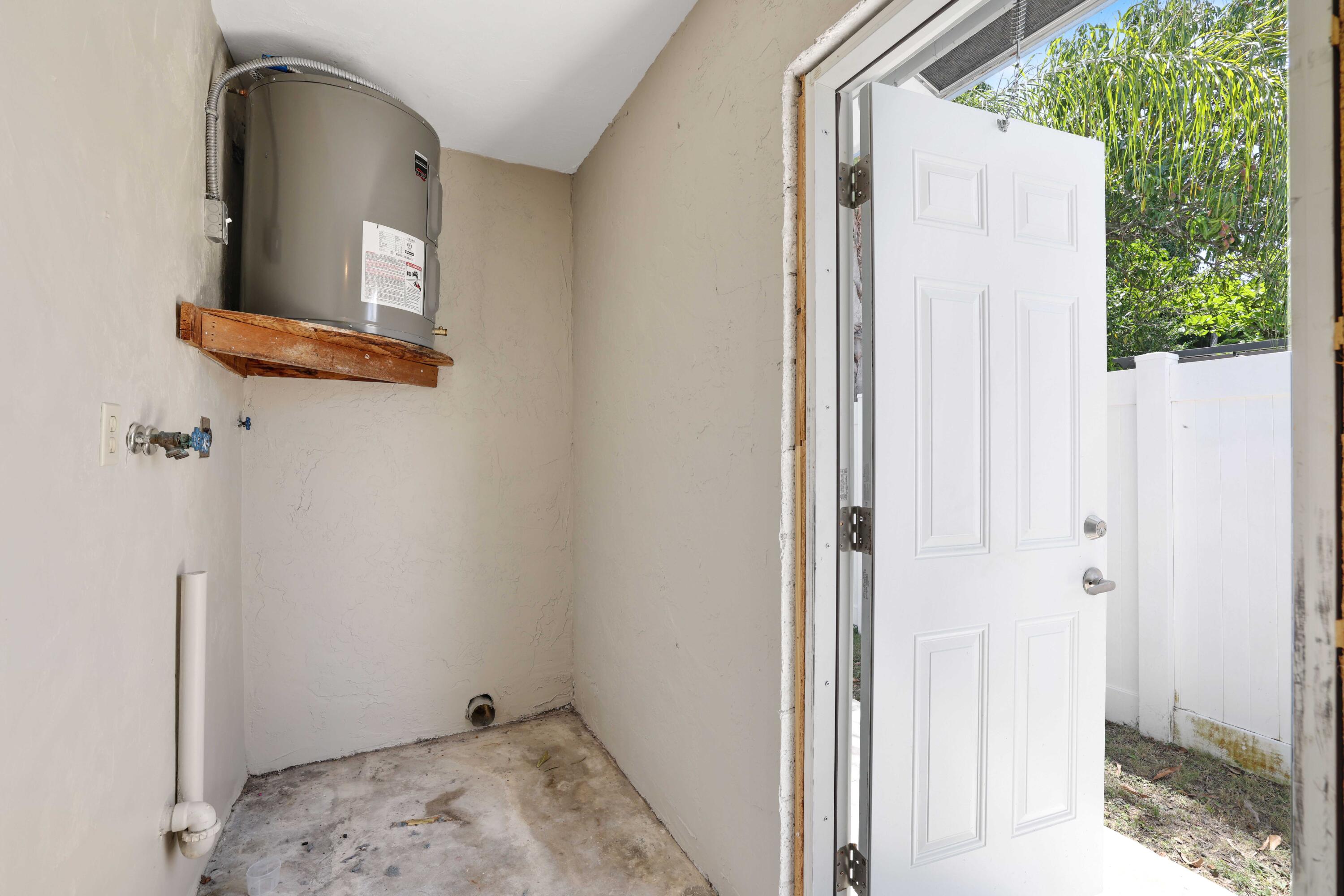 420 NE 11th Avenue 1-2