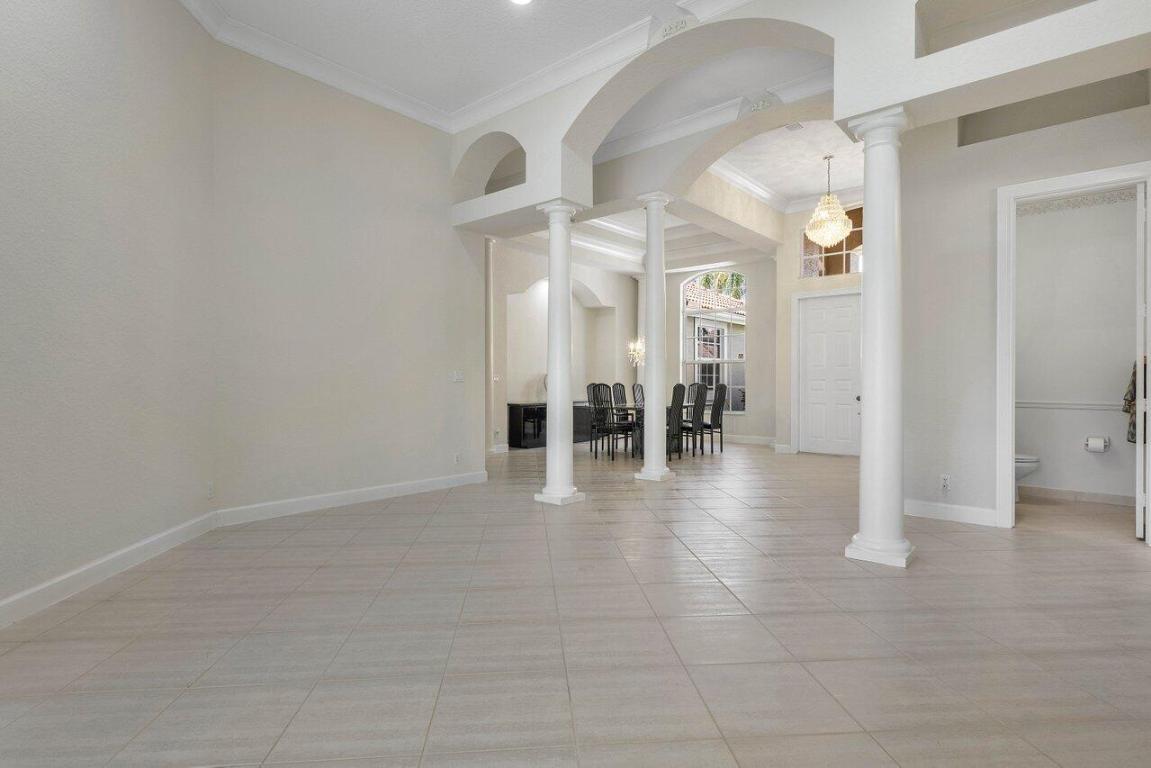 21175 Falls Ridge Way, Boca Raton