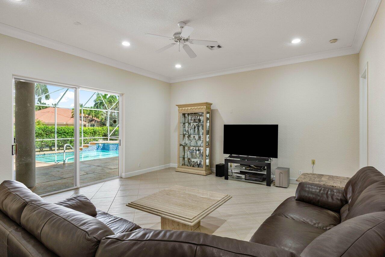 21175 Falls Ridge Way, Boca Raton