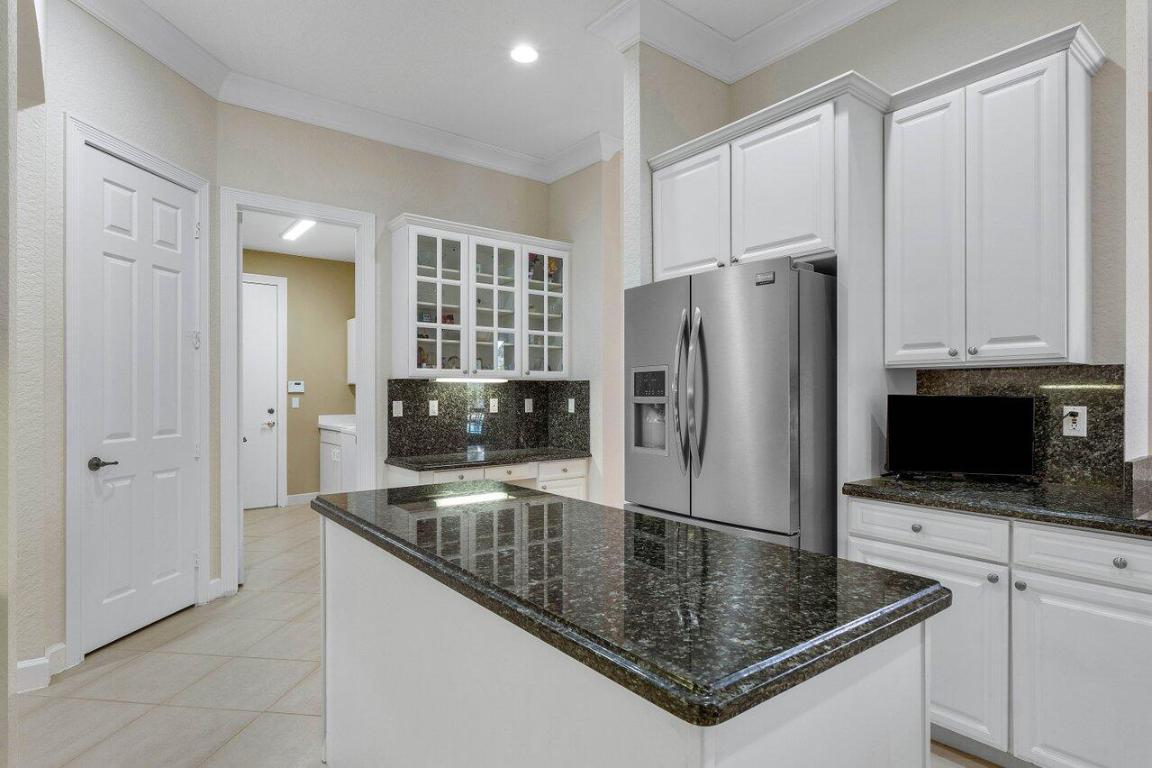 21175 Falls Ridge Way, Boca Raton