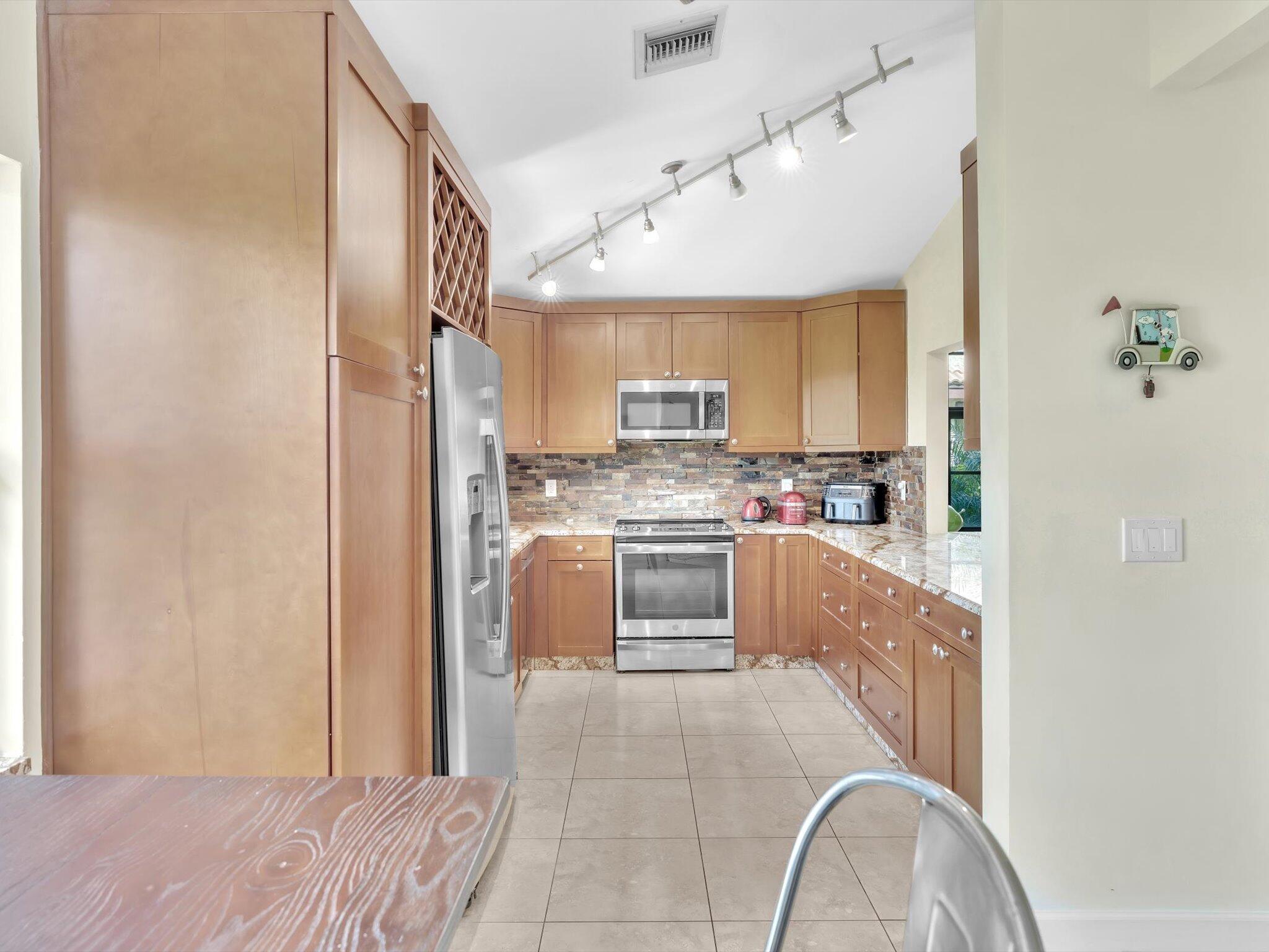 8087 Cassia Drive, Boynton Beach