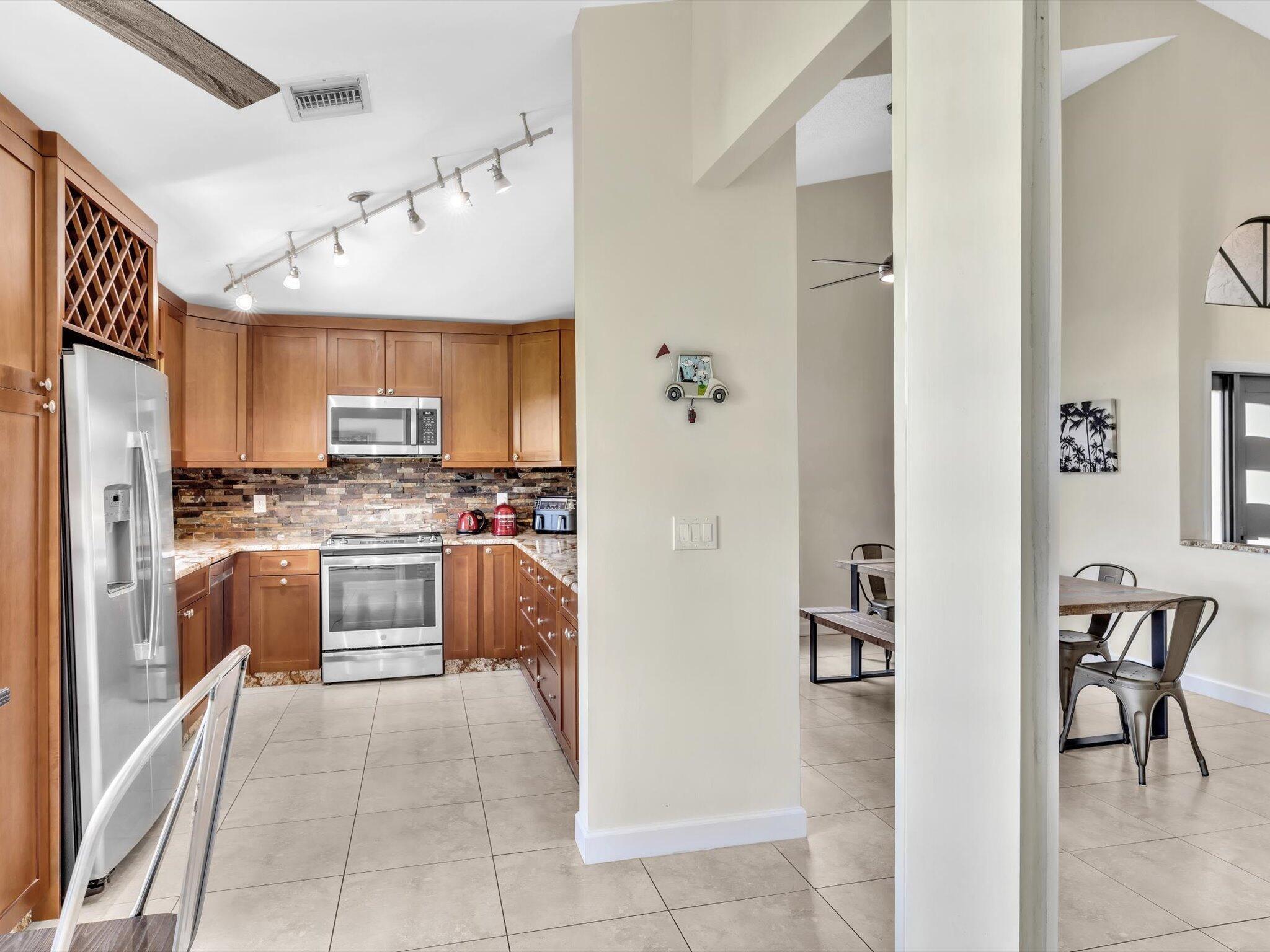 8087 Cassia Drive, Boynton Beach