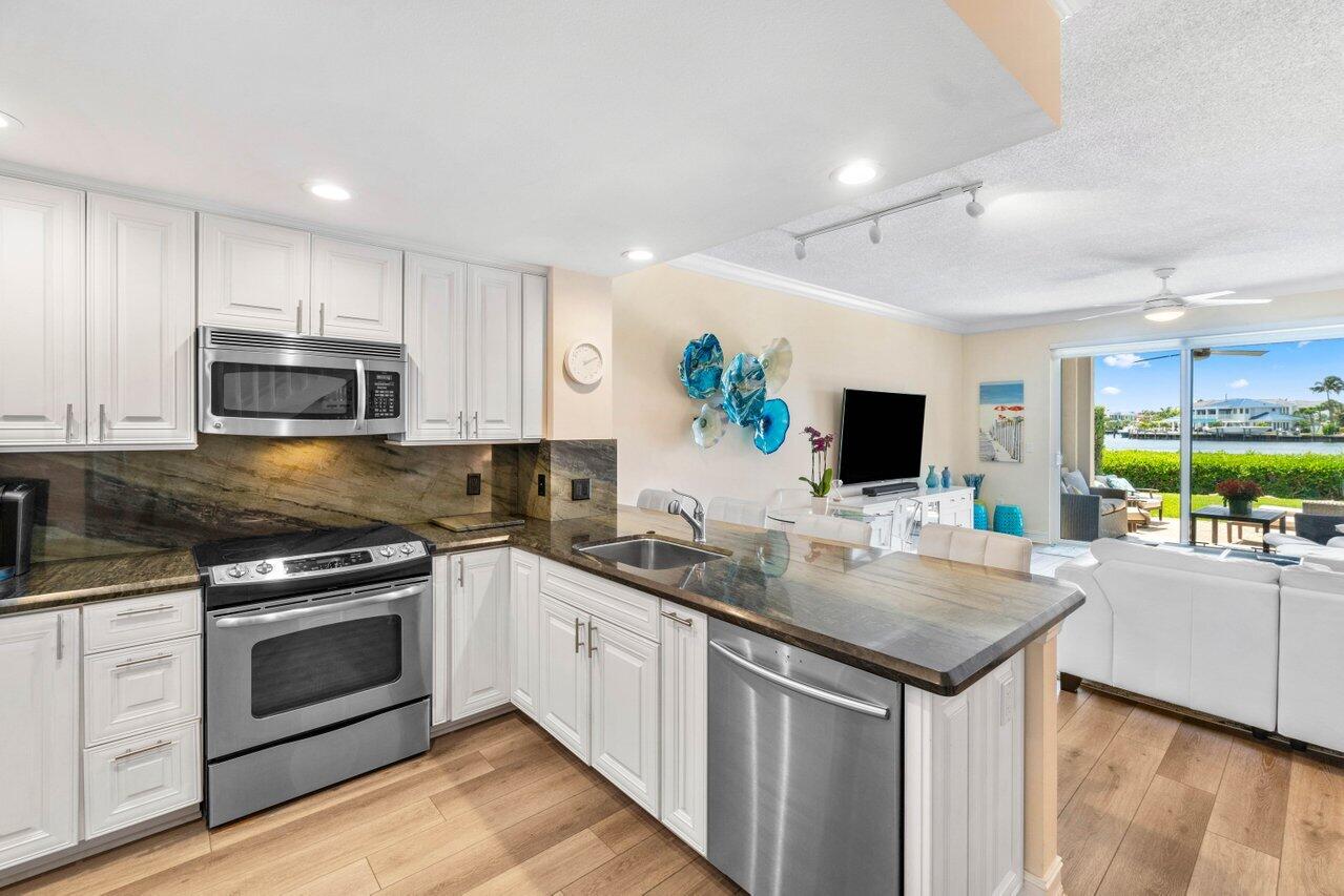 3602 S Ocean Boulevard, 104