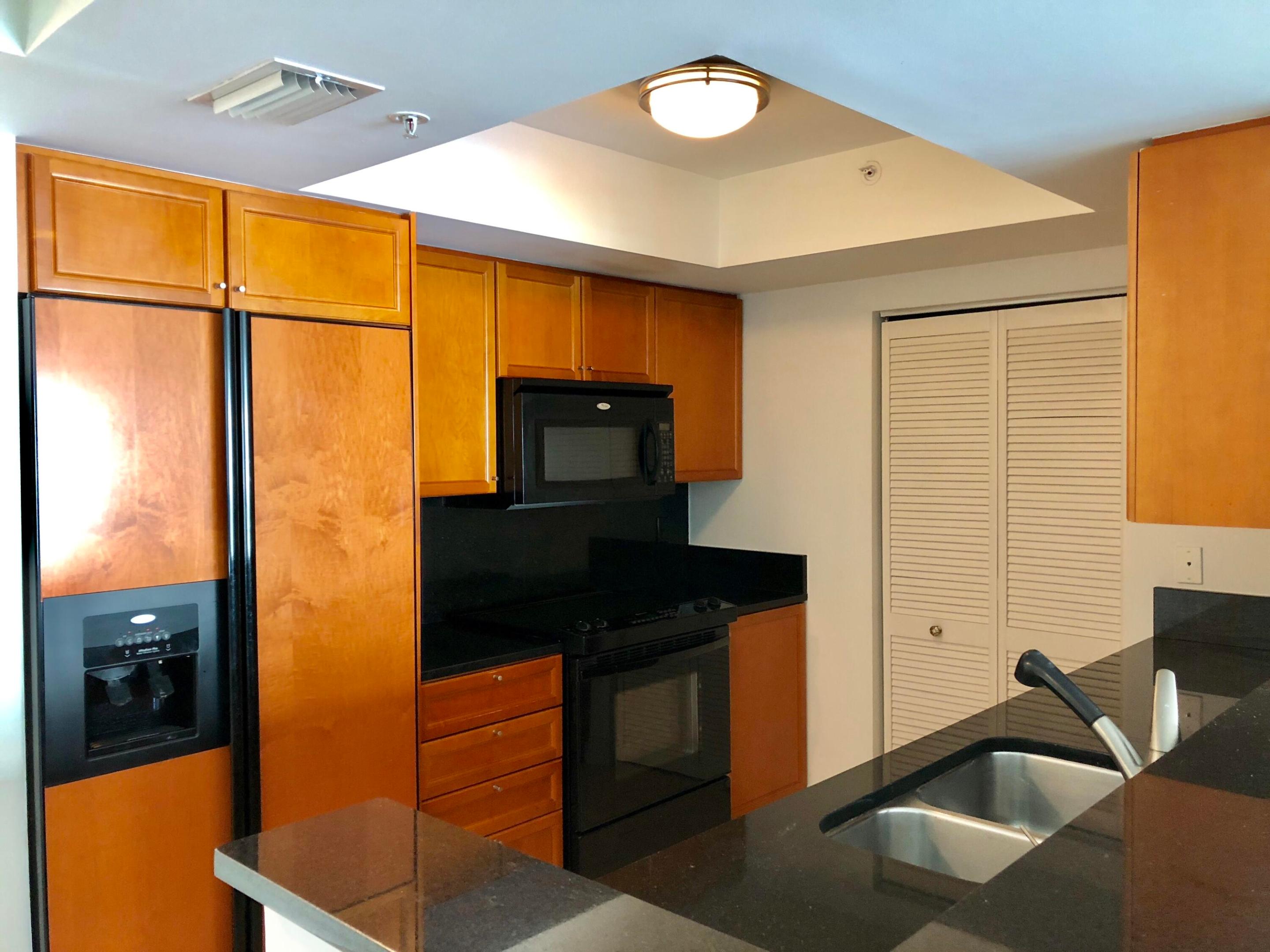 99 SE Mizner Boulevard 836