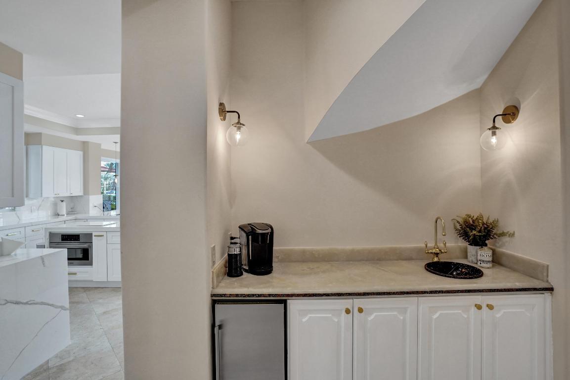 3416 NE 31 Avenue, Lighthouse Point