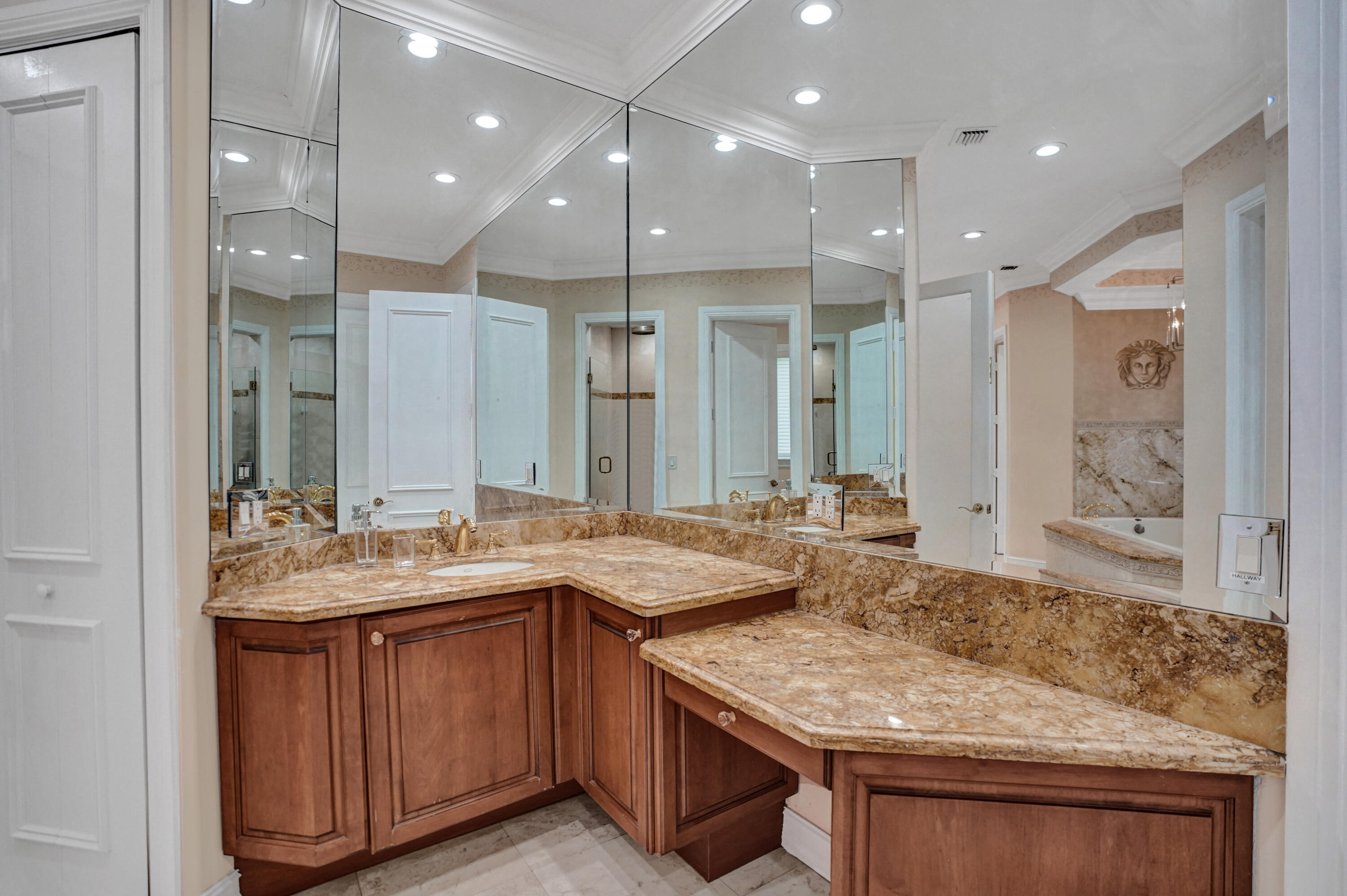 3416 NE 31 Avenue, Lighthouse Point