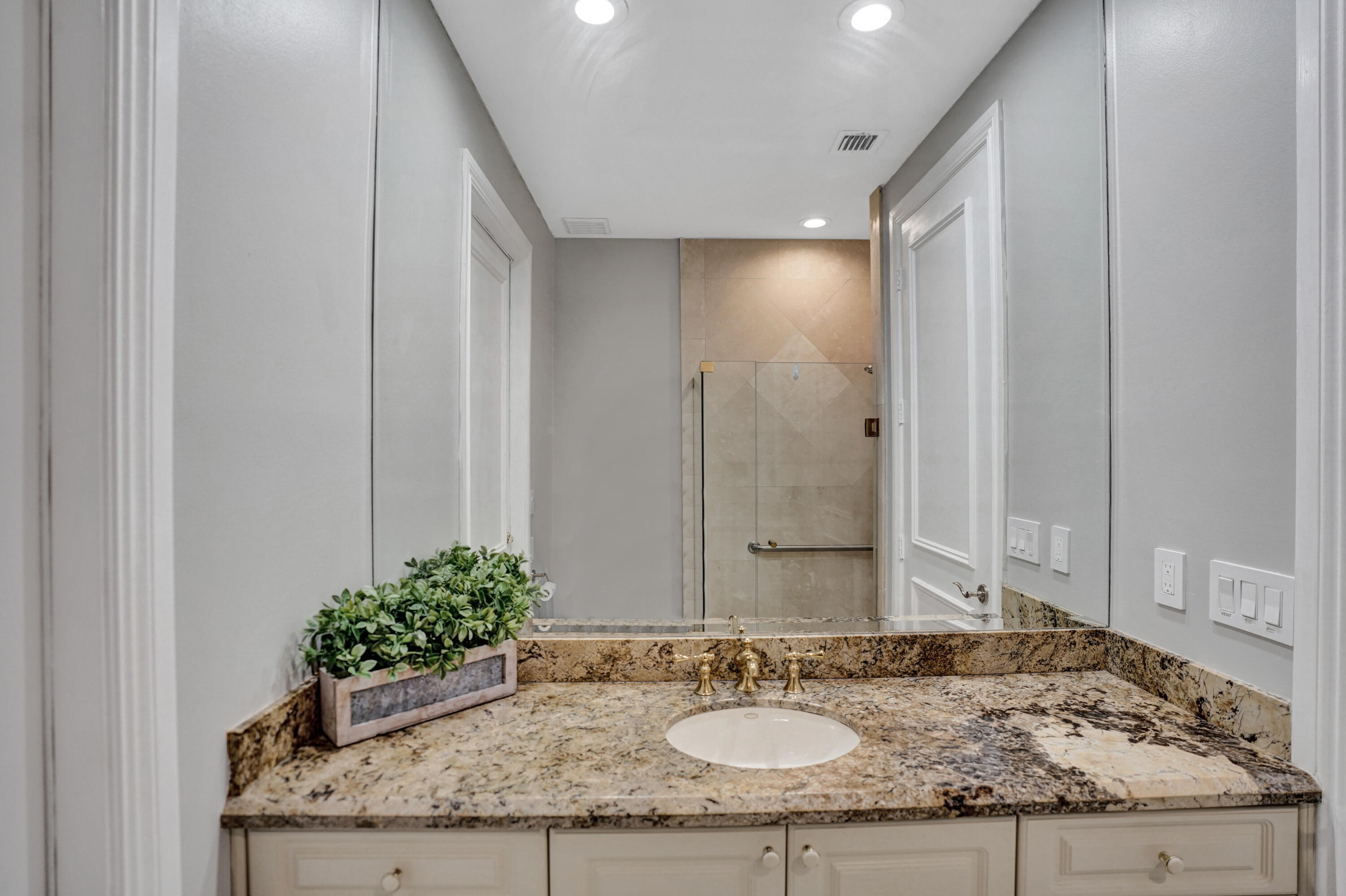 3416 NE 31 Avenue, Lighthouse Point