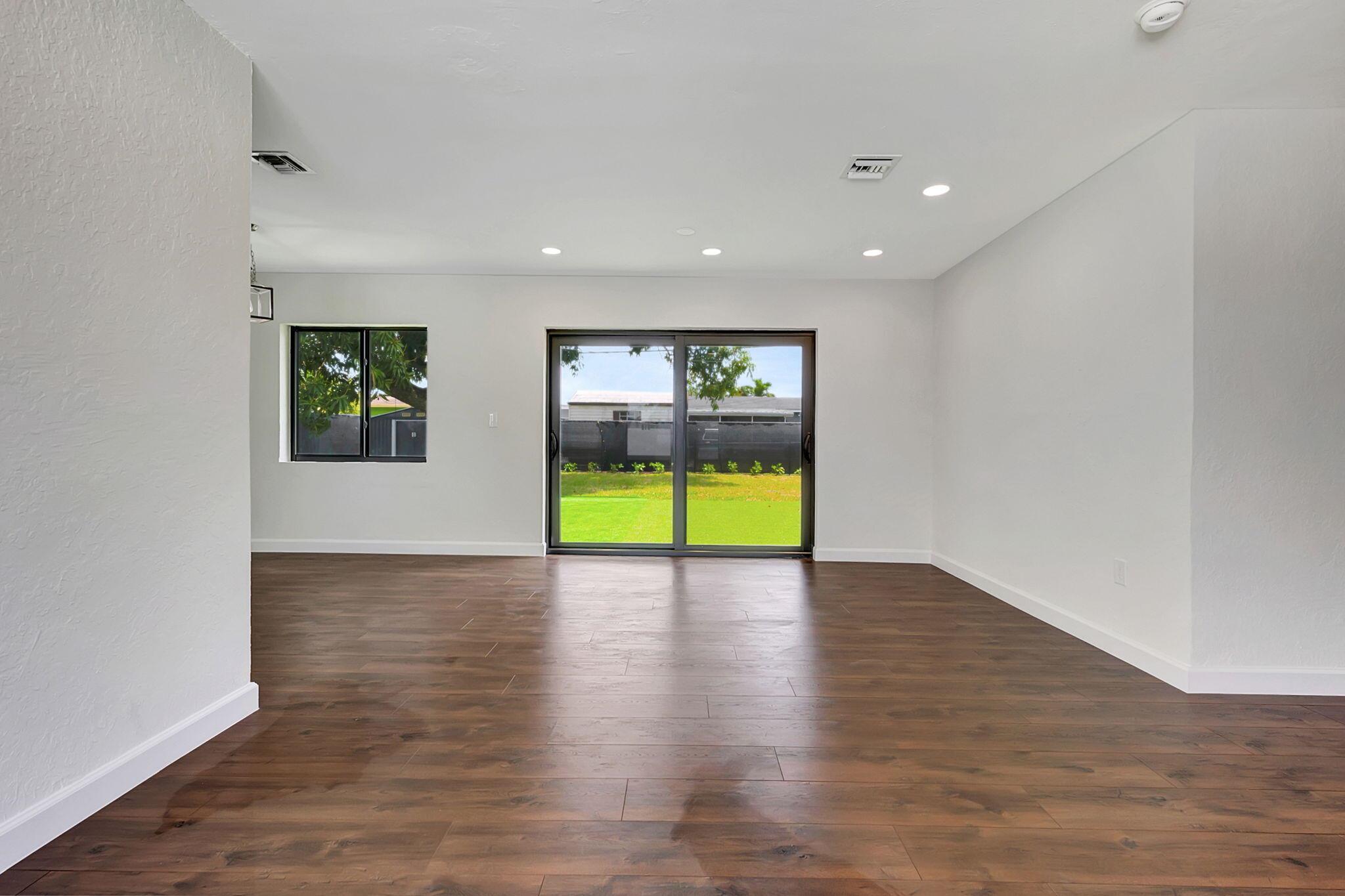 18311 NW 30th Avenue