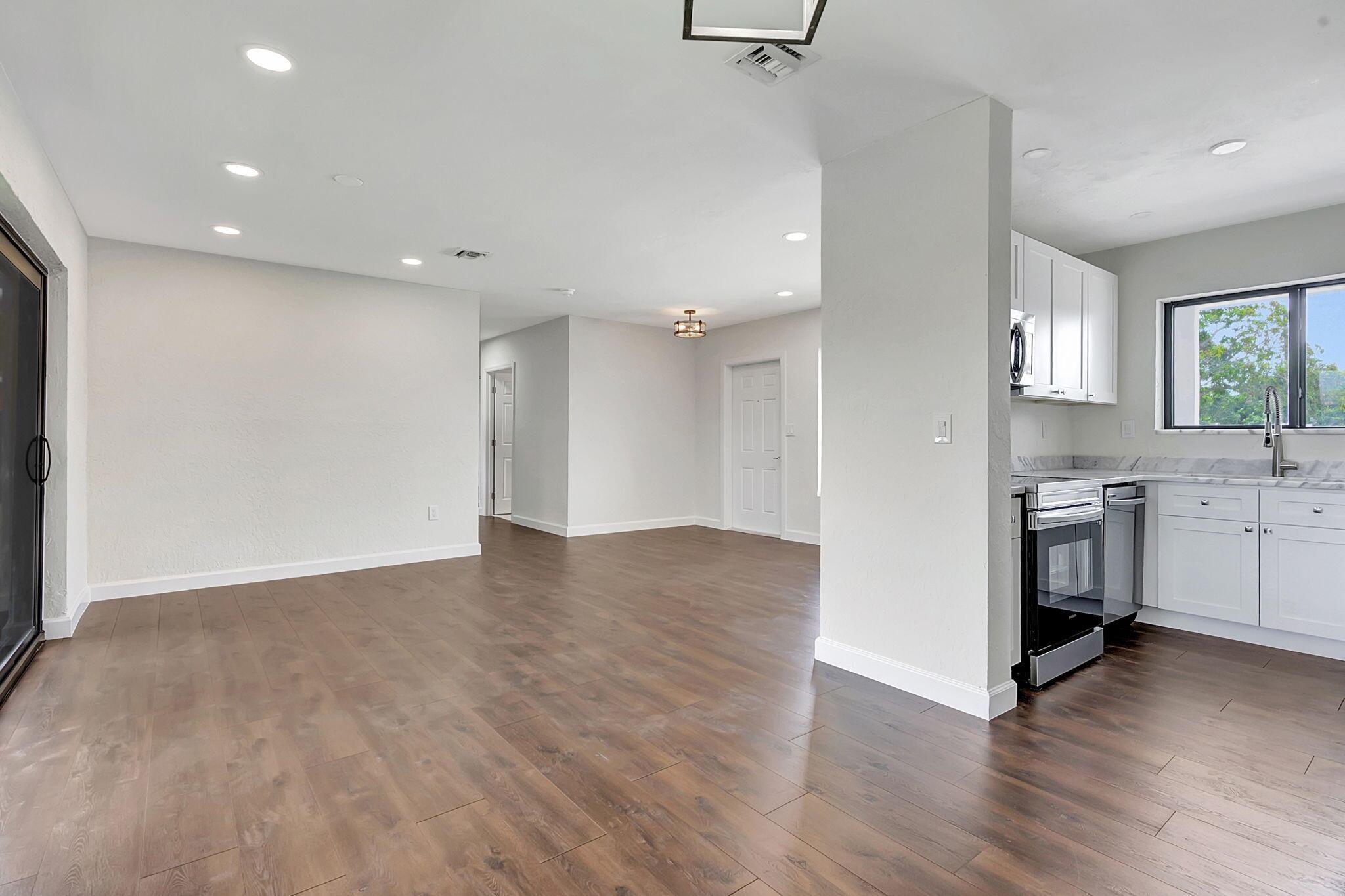 18311 NW 30th Avenue