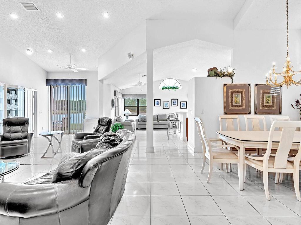 8230 Cassia Drive, Boynton Beach