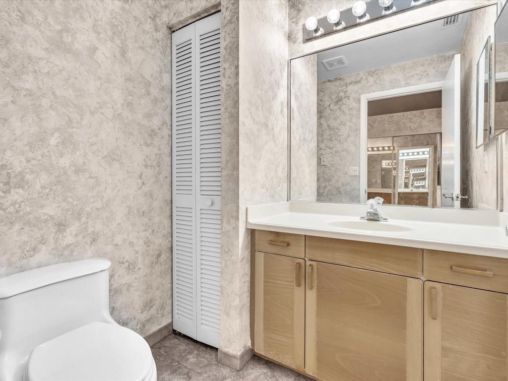 8230 Cassia Drive, Boynton Beach