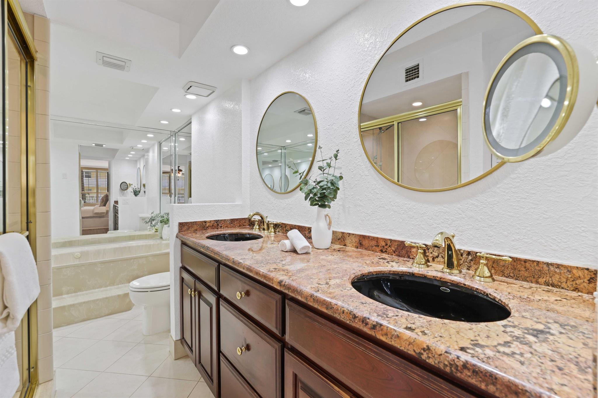 1167 Hillsboro Mile 110