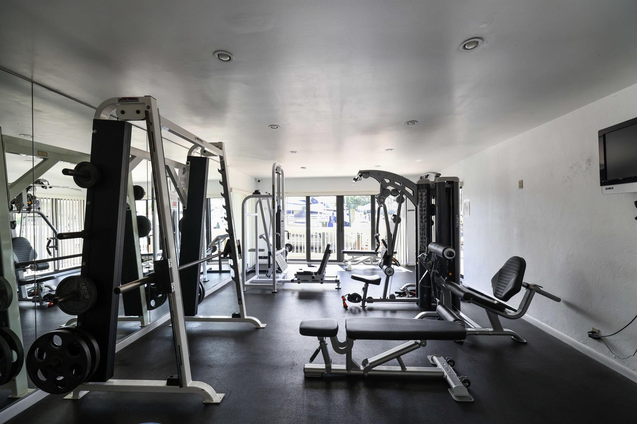 1167 Hillsboro Mile 110