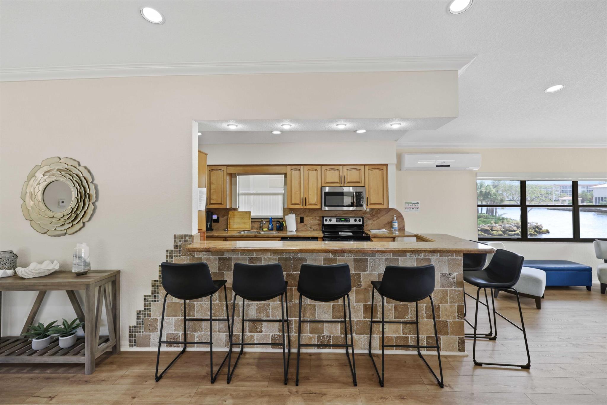 1167 Hillsboro Mile 110