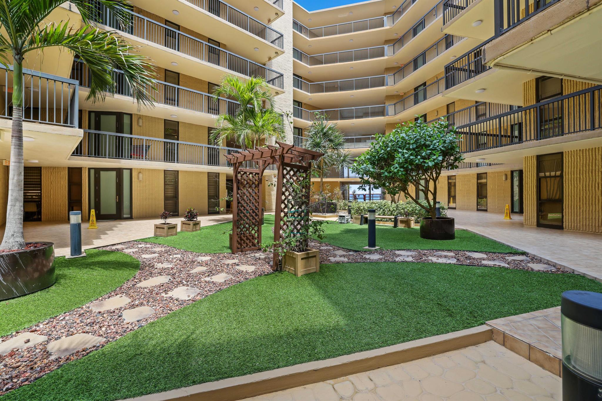 1167 Hillsboro Mile 110