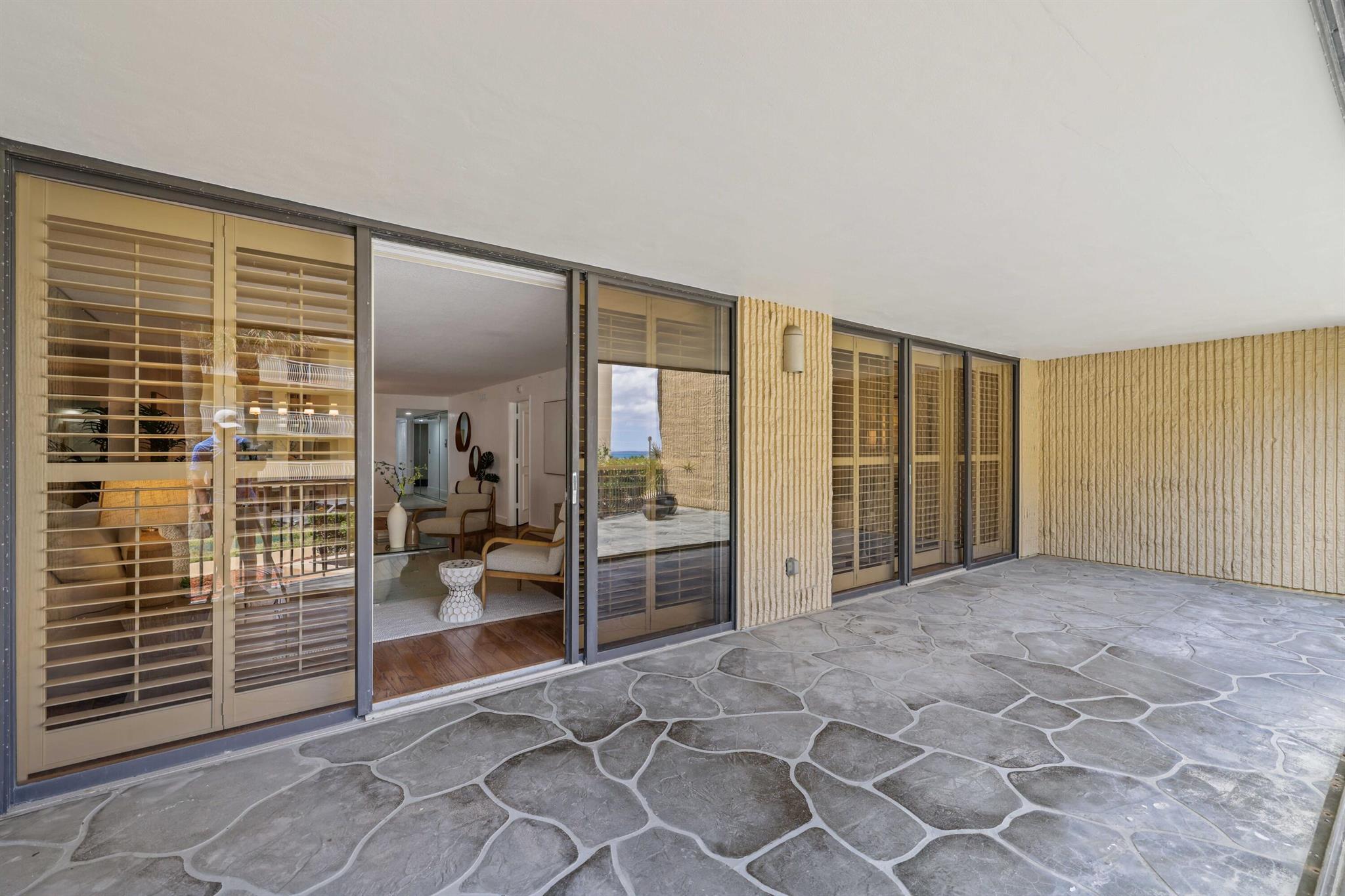 1167 Hillsboro Mile 110