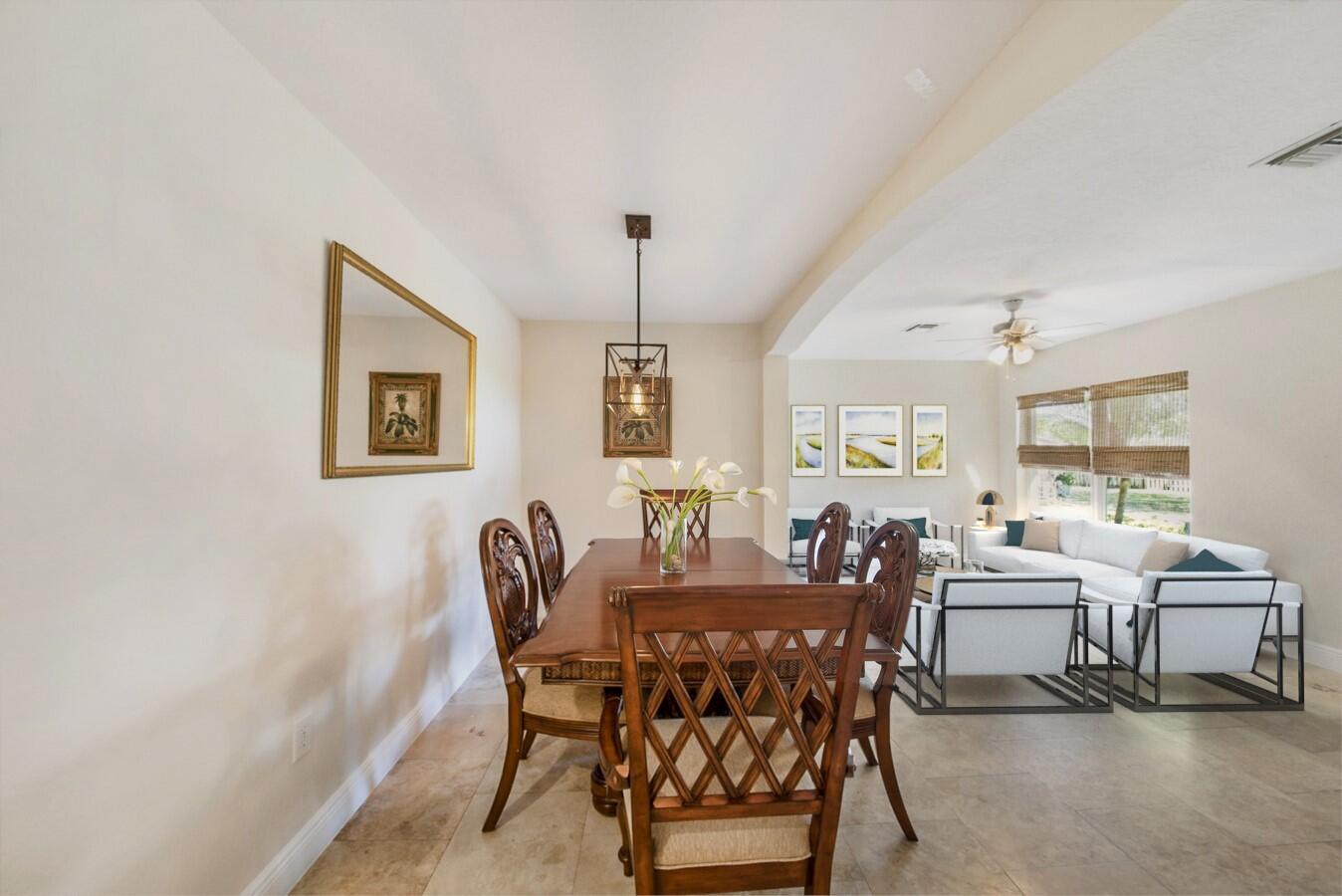 2220 W Pineridge Court