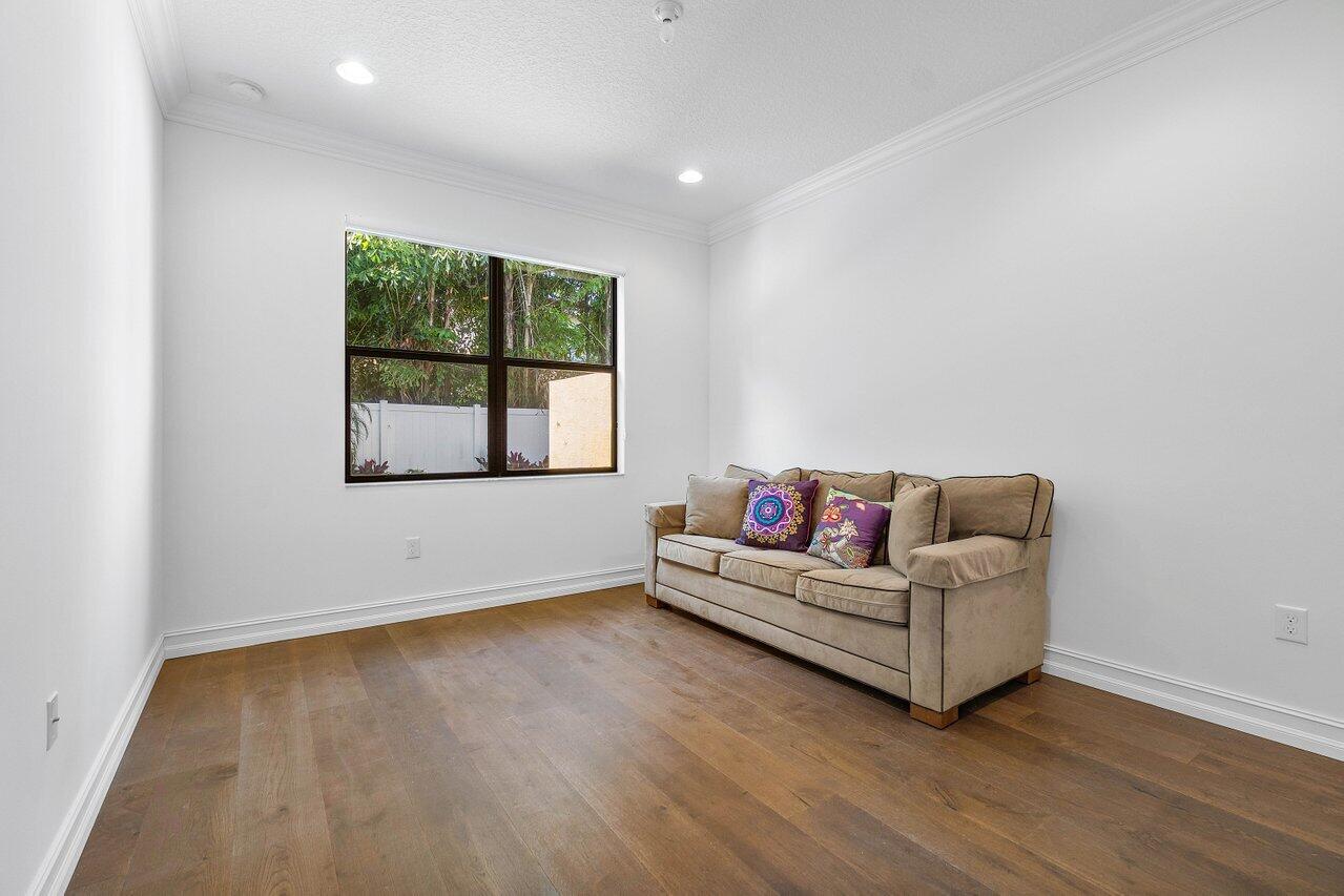 8084 Baltic Amber Road