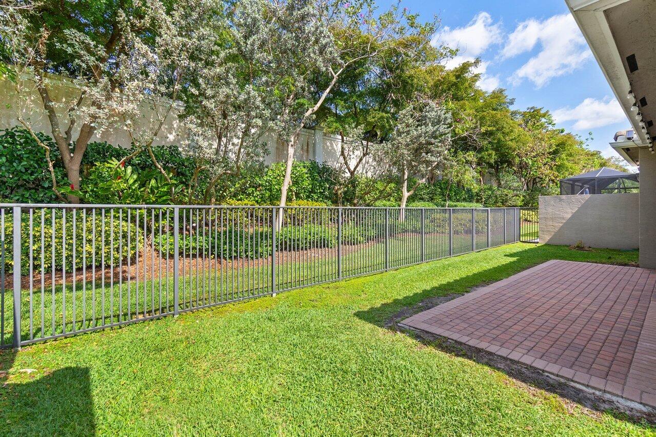 13727 Moss Agate Avenue