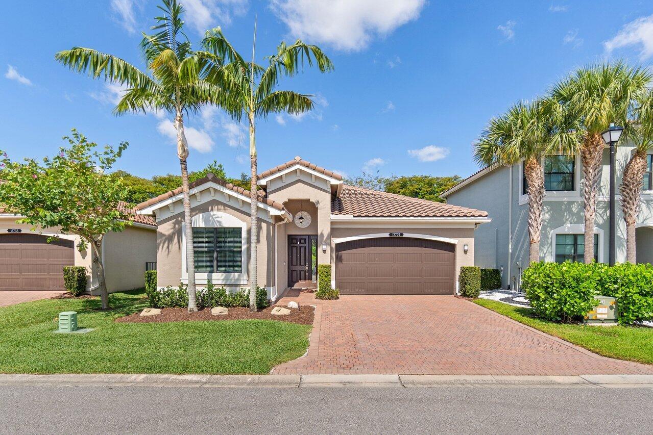 13727 Moss Agate Avenue