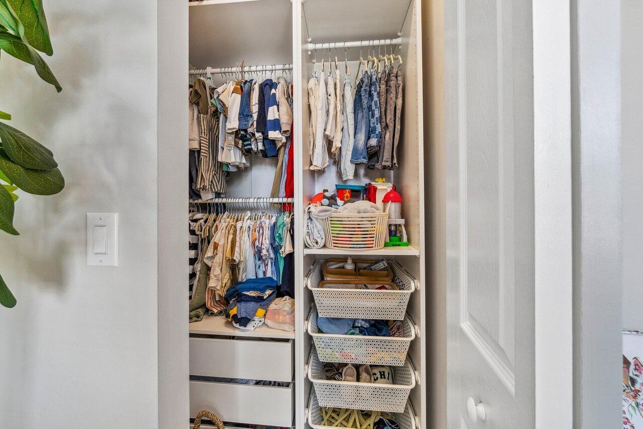 13727 Moss Agate Avenue