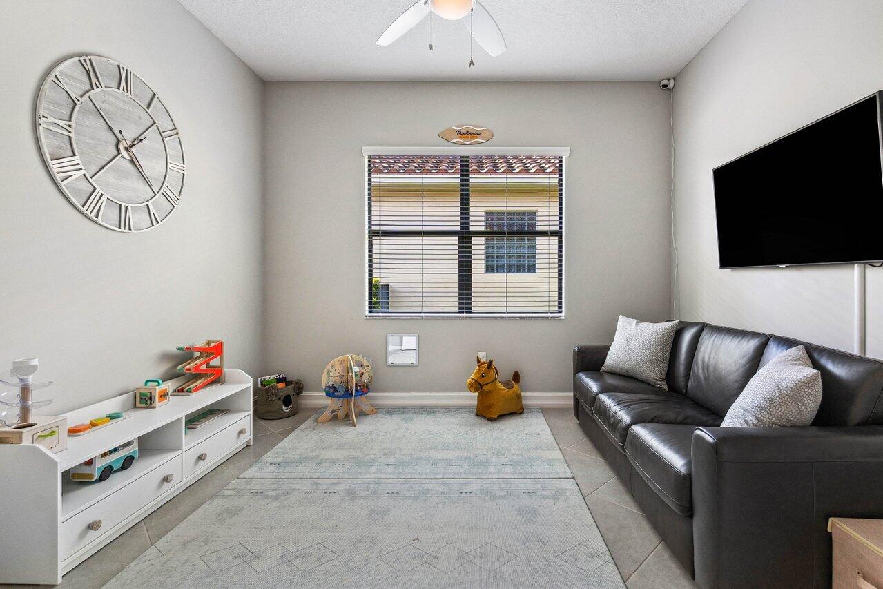 13727 Moss Agate Avenue