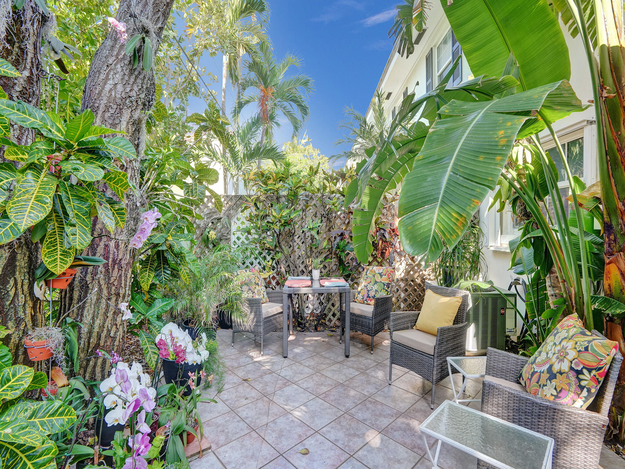 6590 N Ocean Boulevard 9