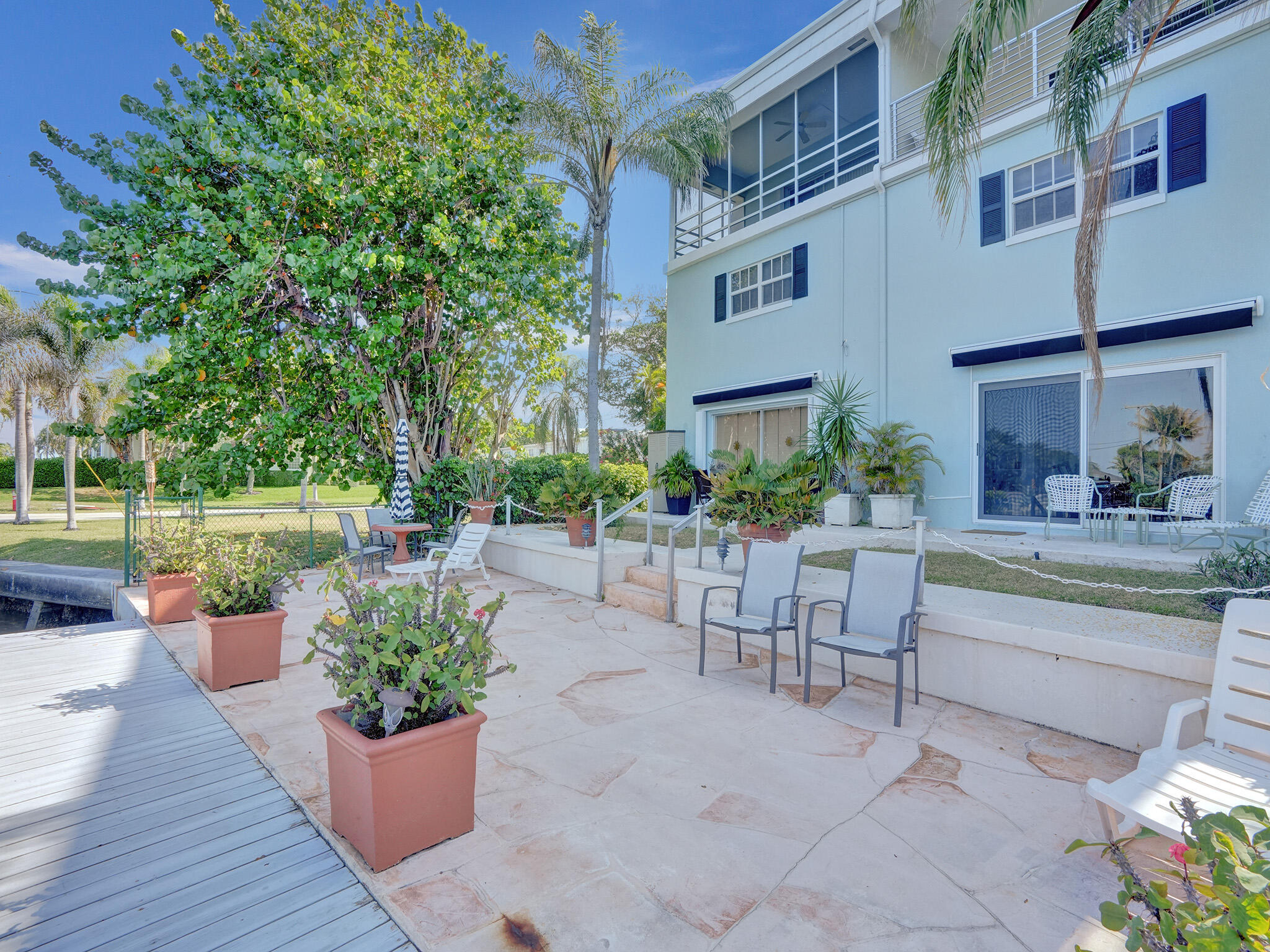 6590 N Ocean Boulevard 9