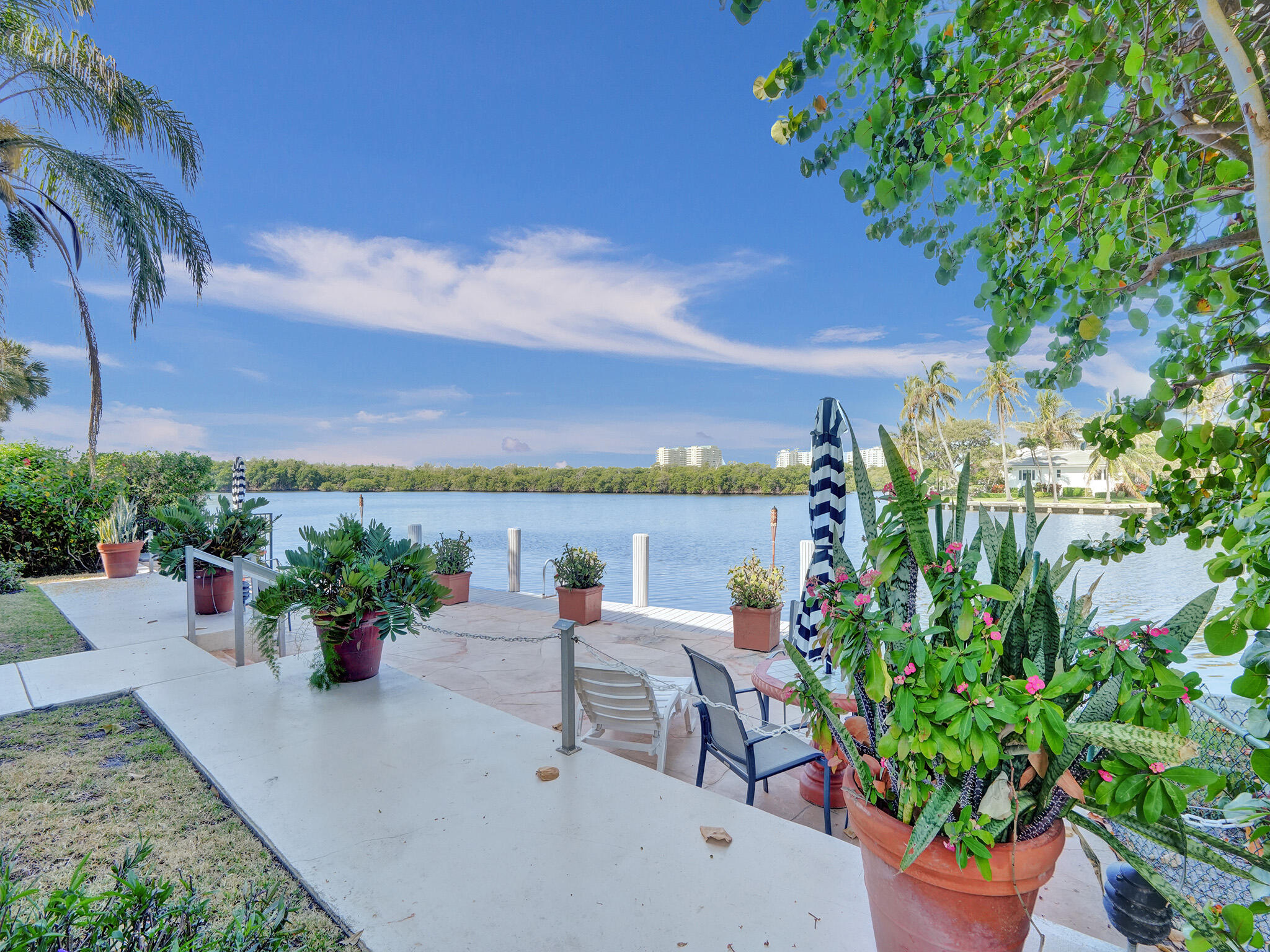 6590 N Ocean Boulevard 9