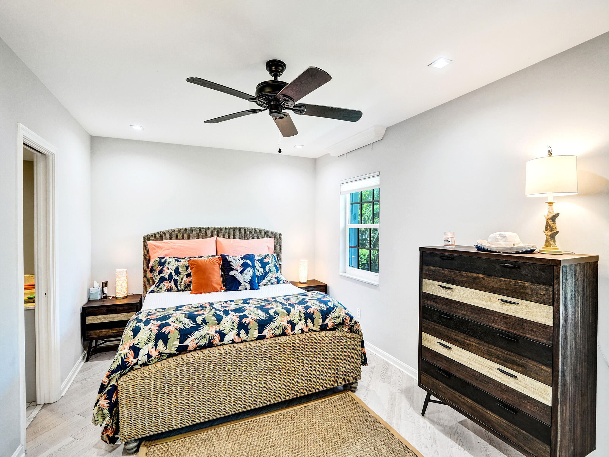 6590 N Ocean Boulevard 9