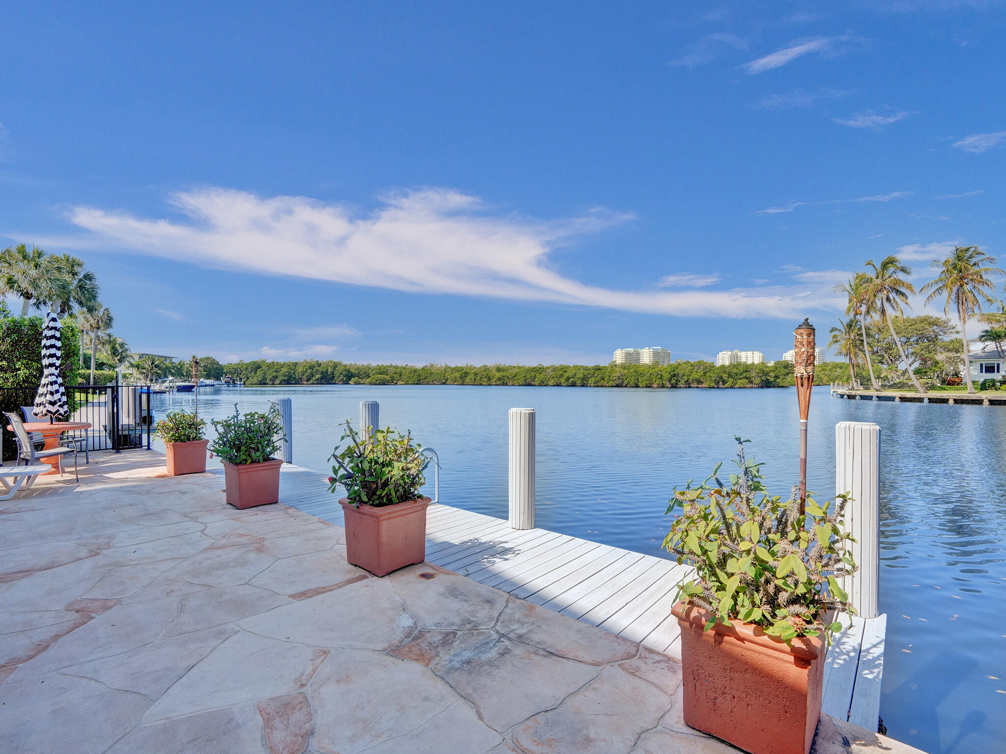 6590 N Ocean Boulevard 9