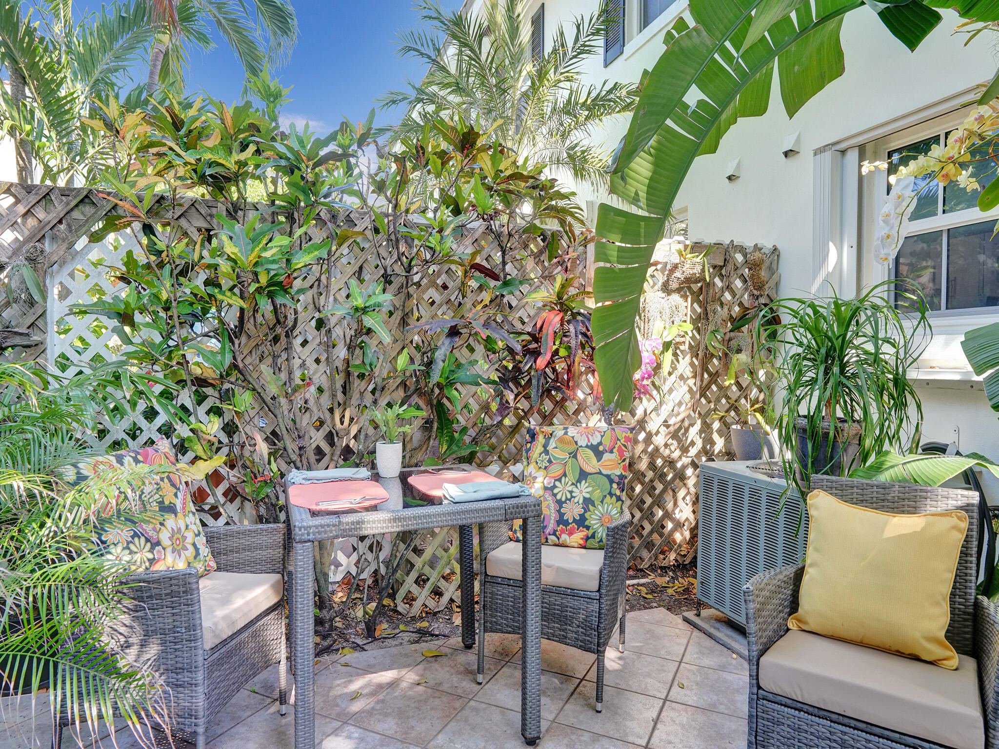 6590 N Ocean Boulevard 9