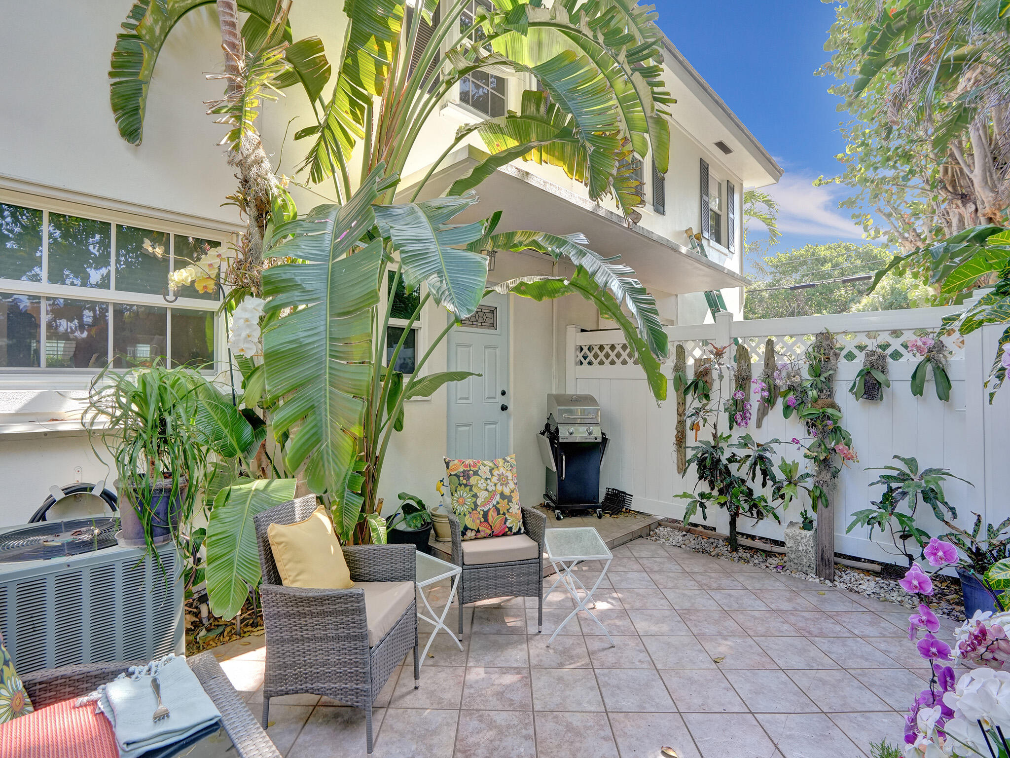 6590 N Ocean Boulevard 9