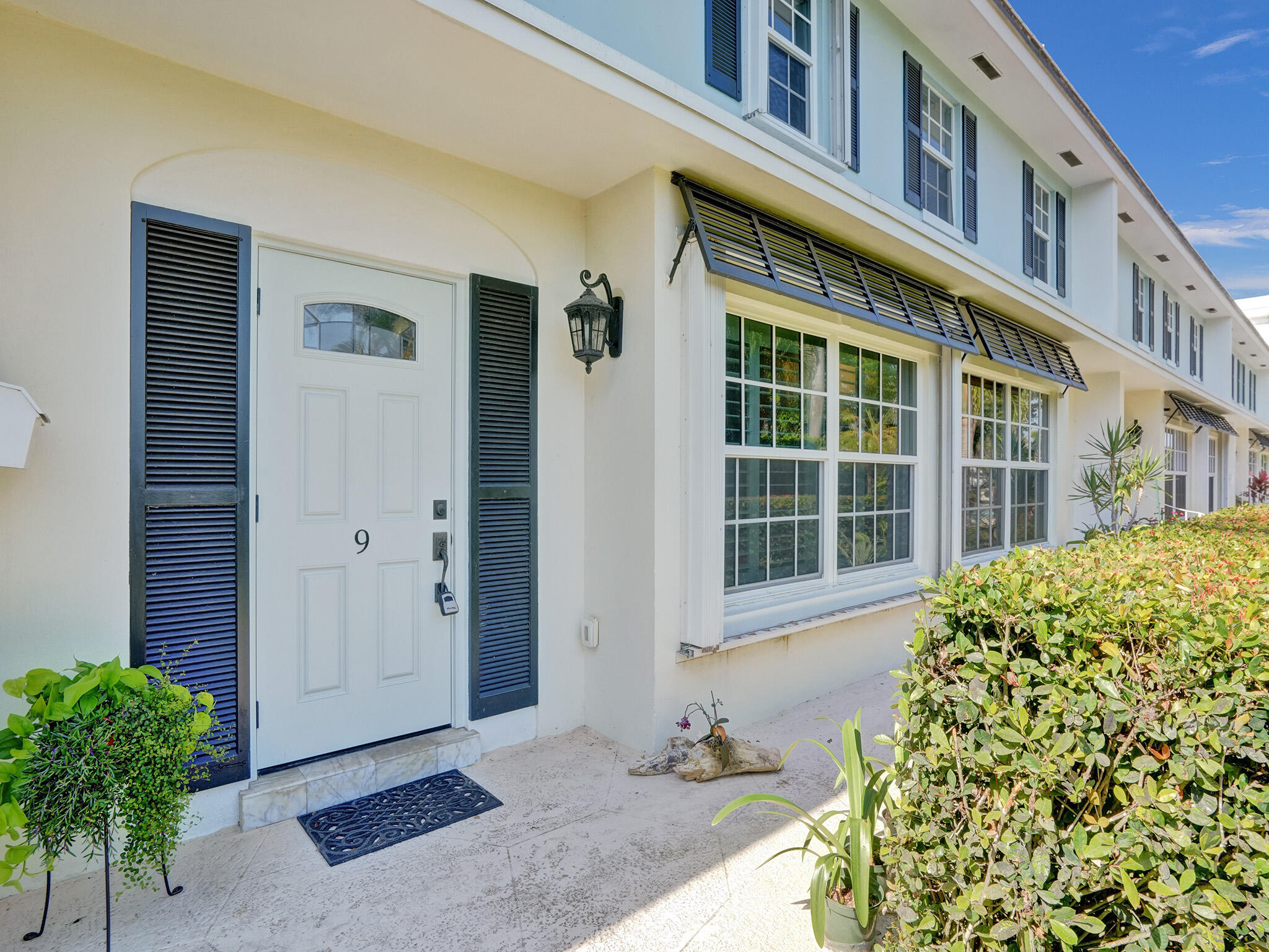 6590 N Ocean Boulevard 9