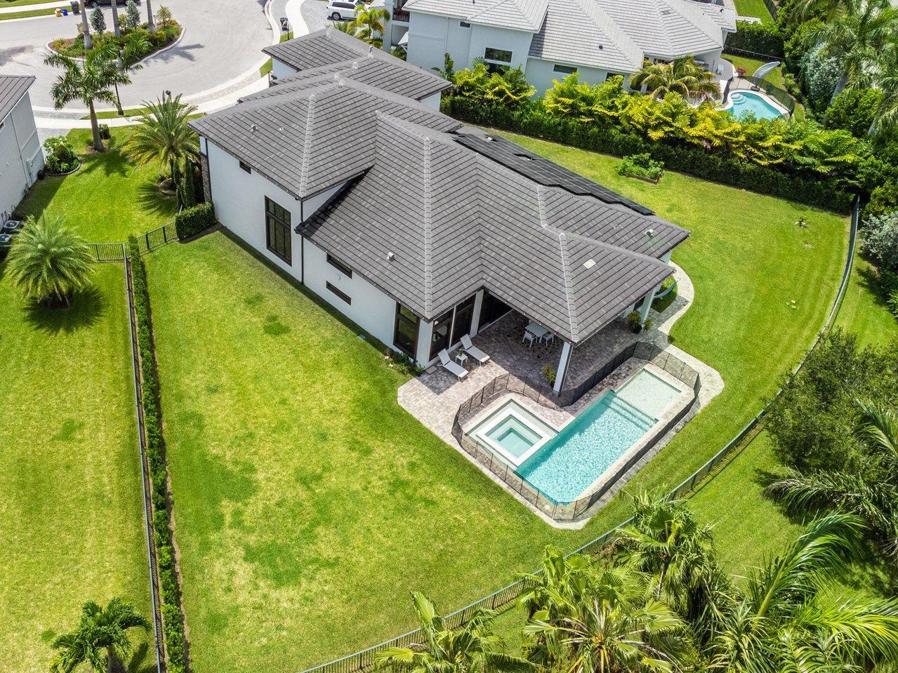 2751 NW 70th Boulevard