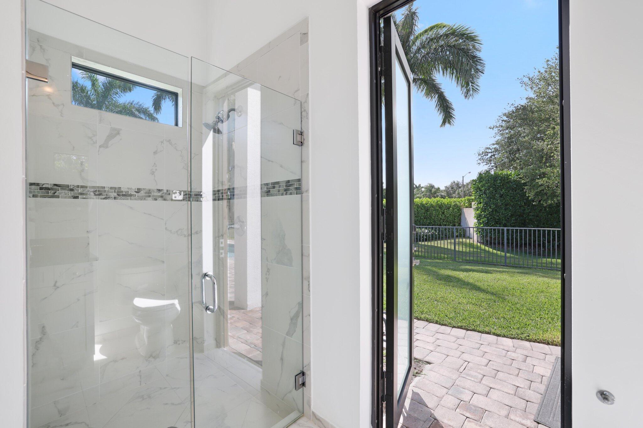 2751 NW 70th Boulevard