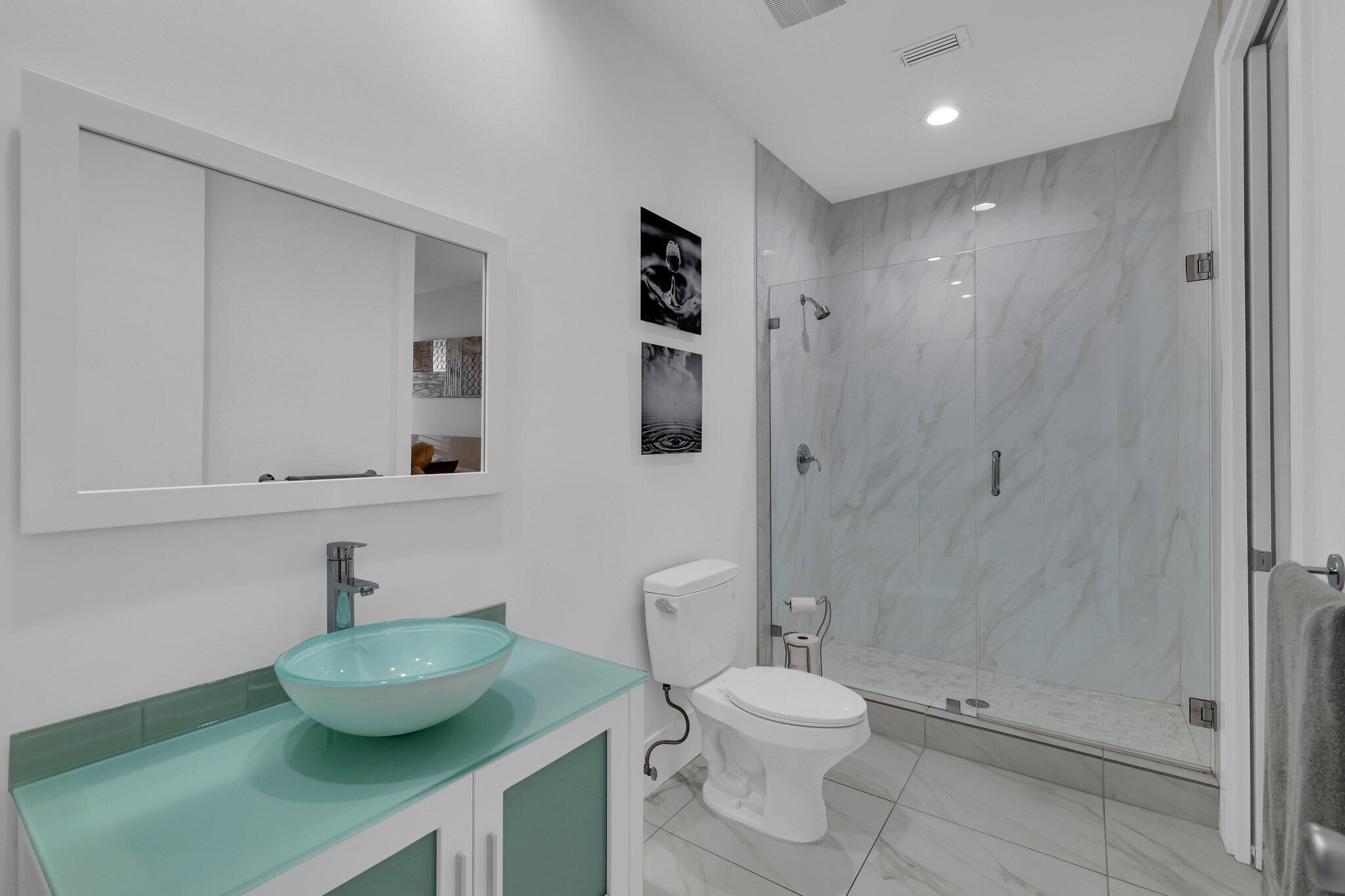 7434 Campo Florido