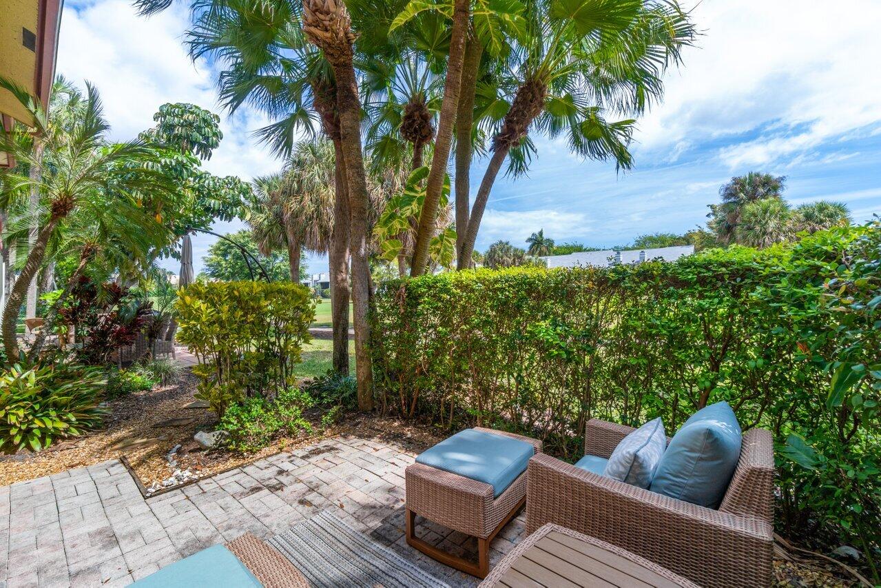 5295 10th Fairway Drive 3