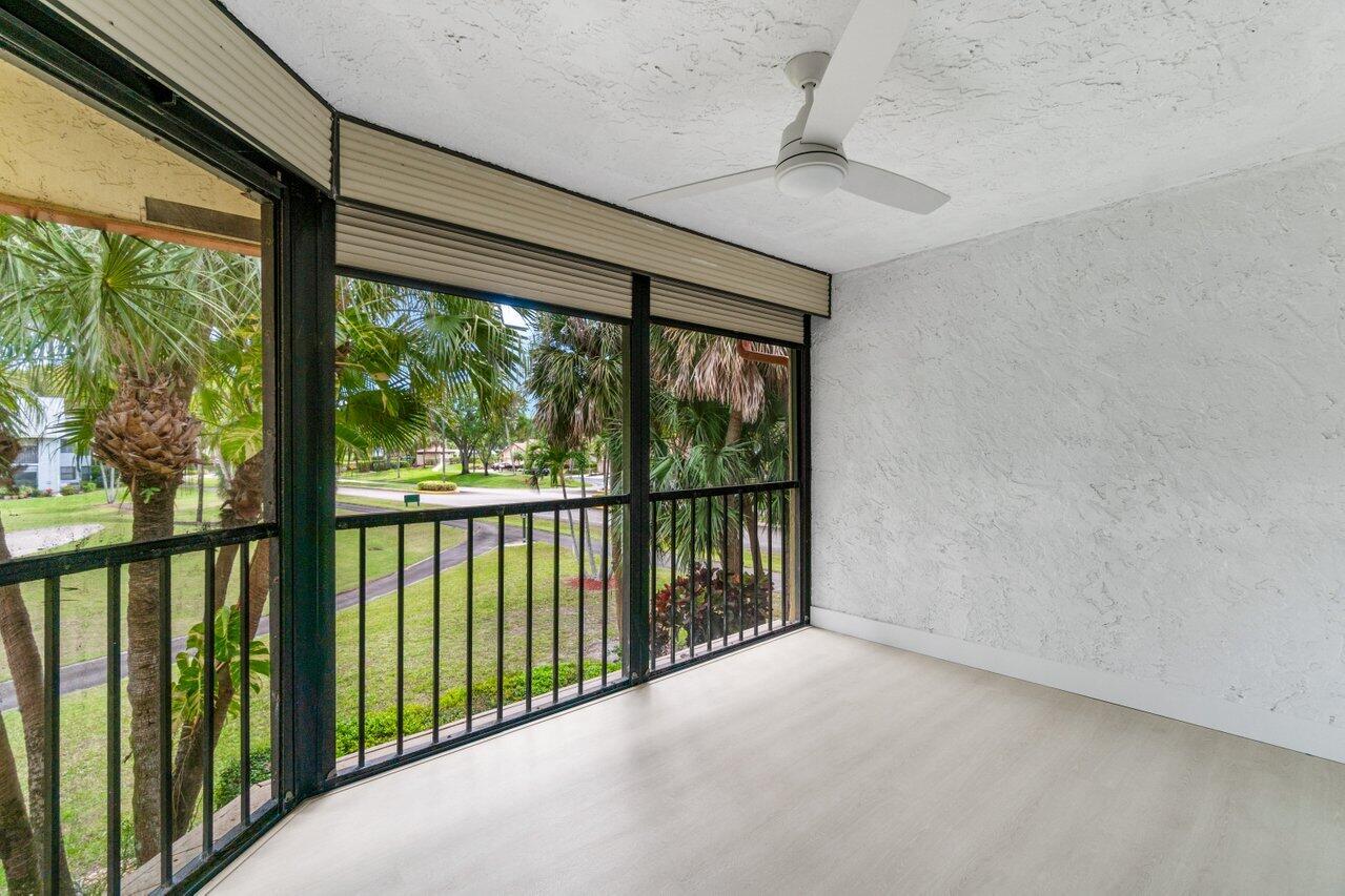 5295 10th Fairway Drive 3