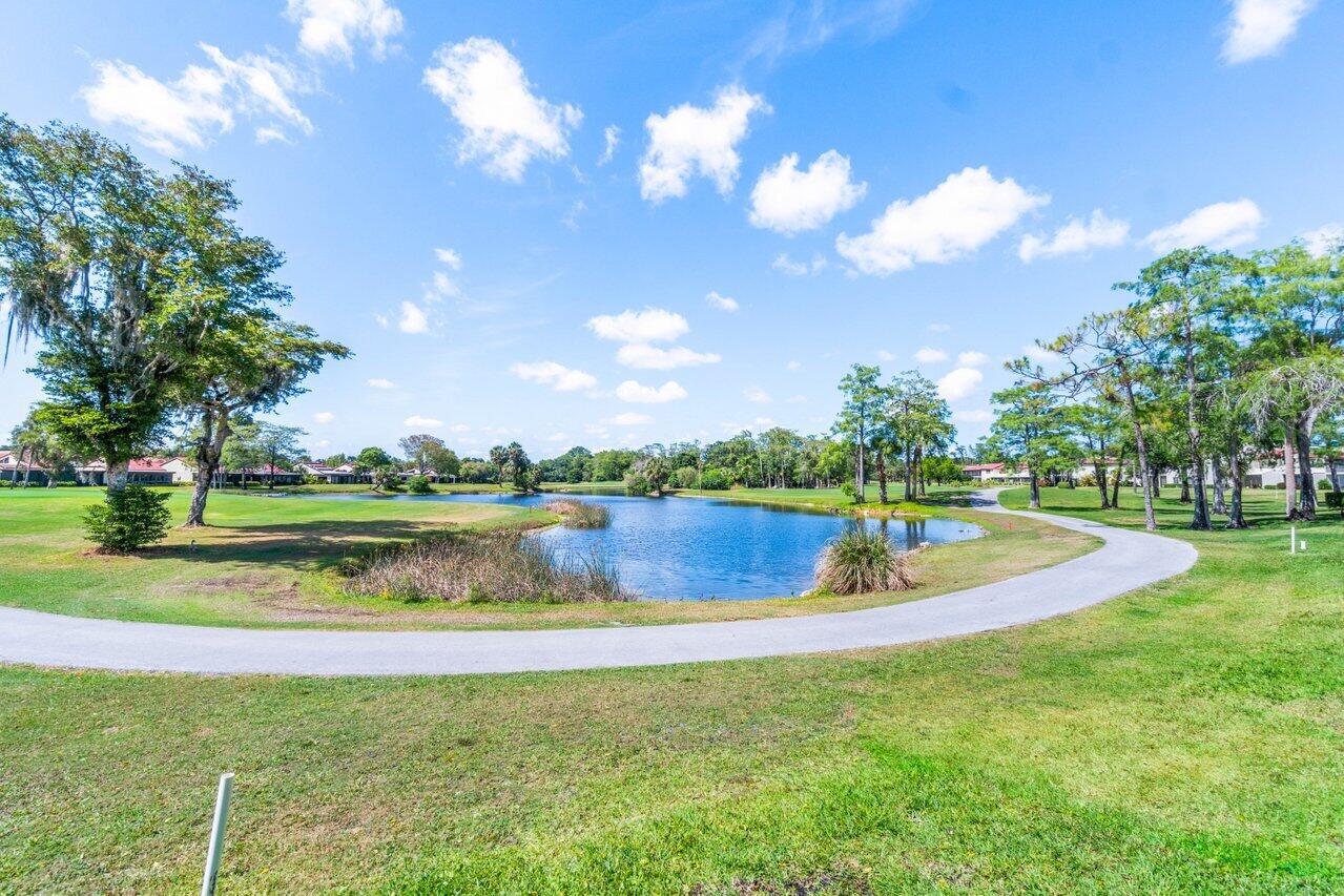 8425 Casa Del Lago 21 H