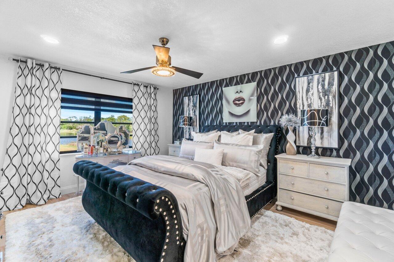 8425 Casa Del Lago 21 H