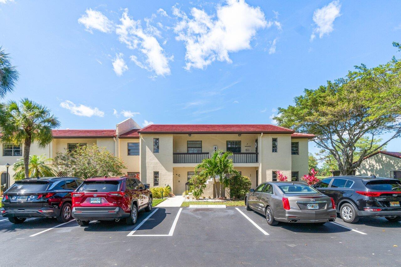 8425 Casa Del Lago 21 H