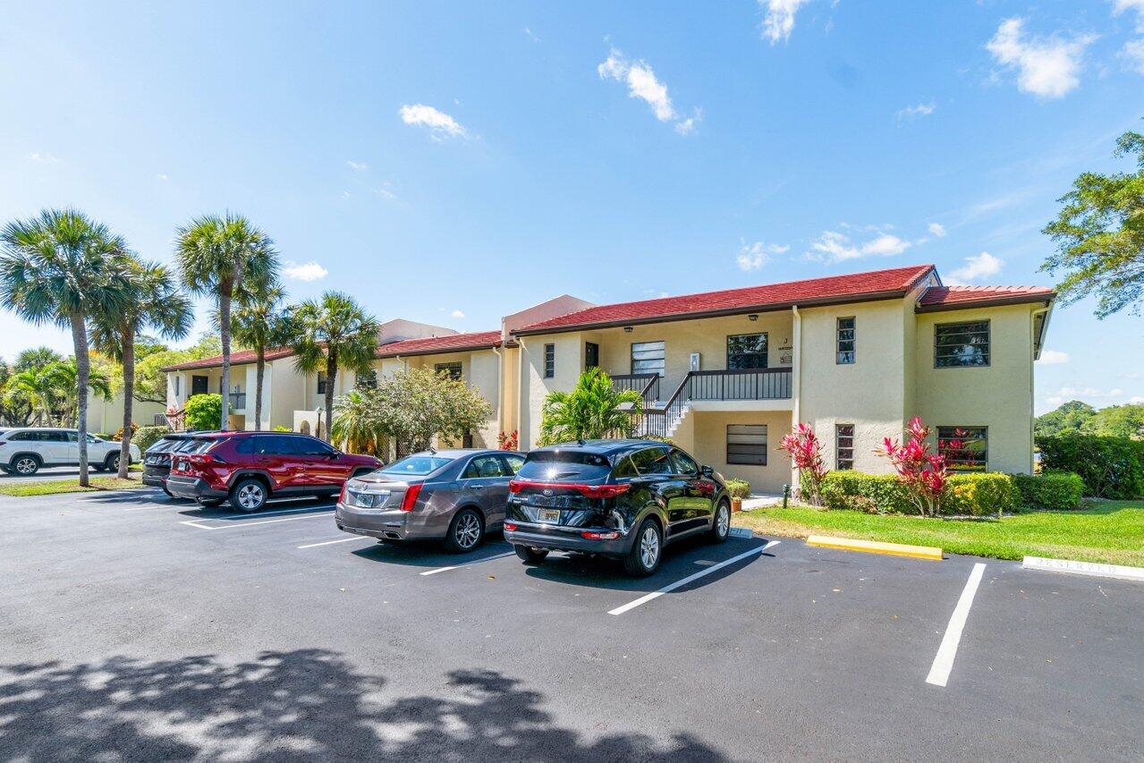 8425 Casa Del Lago 21 H