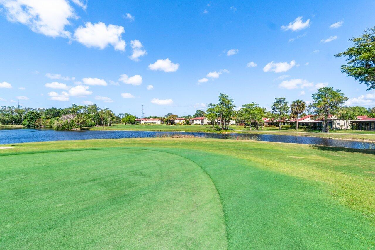 8425 Casa Del Lago 21 H