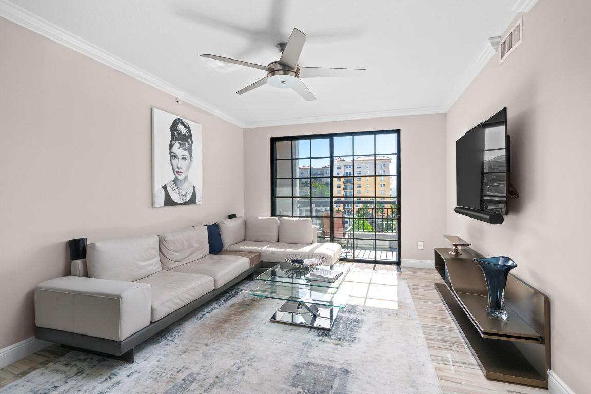 233 S Federal Highway 611, Boca Raton Unit: 611