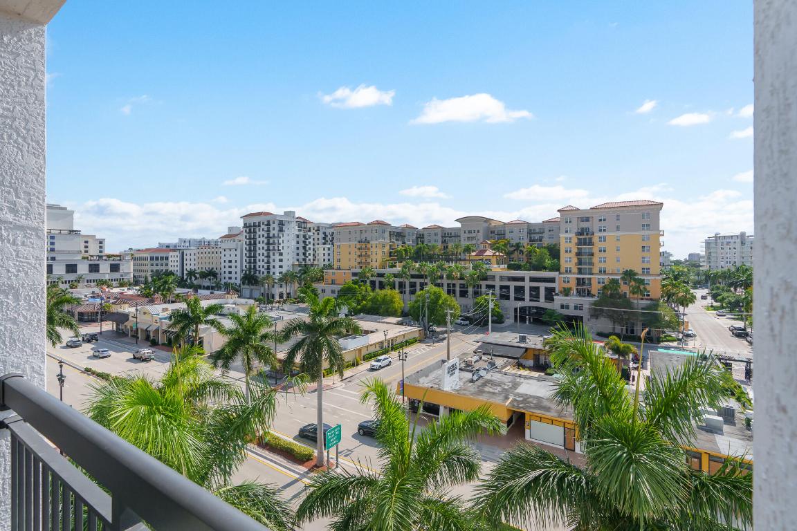 233 S Federal Highway 611, Boca Raton Unit: 611