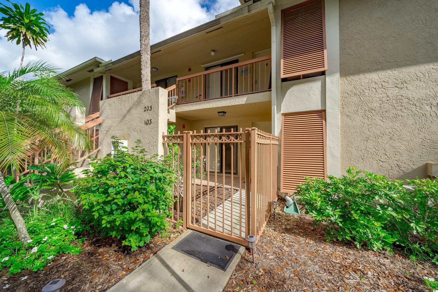 3939 NE 5th Avenue D103, Boca Raton Unit: D103