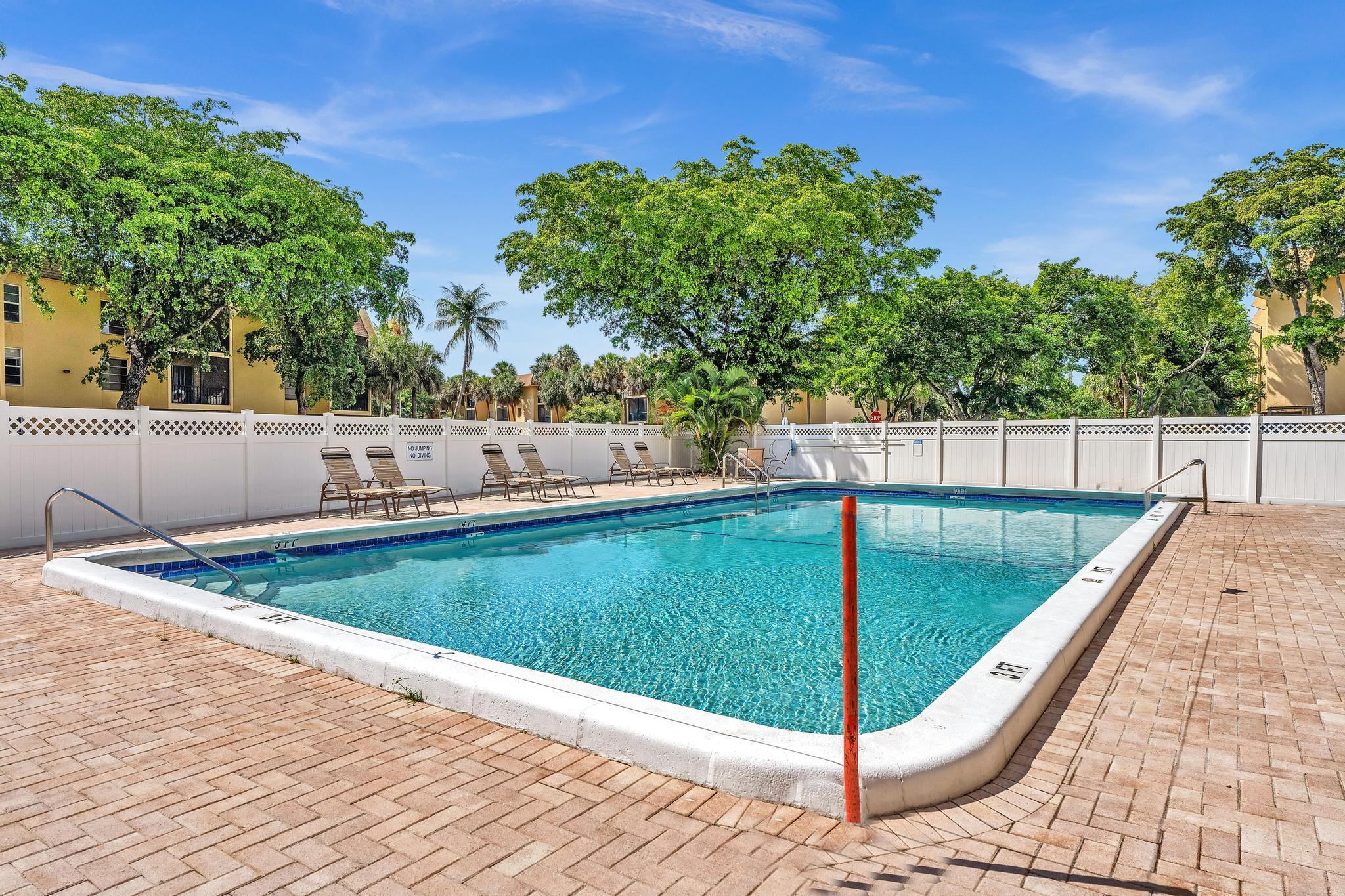 450 NW 20th Street 312, Boca Raton Unit: 312